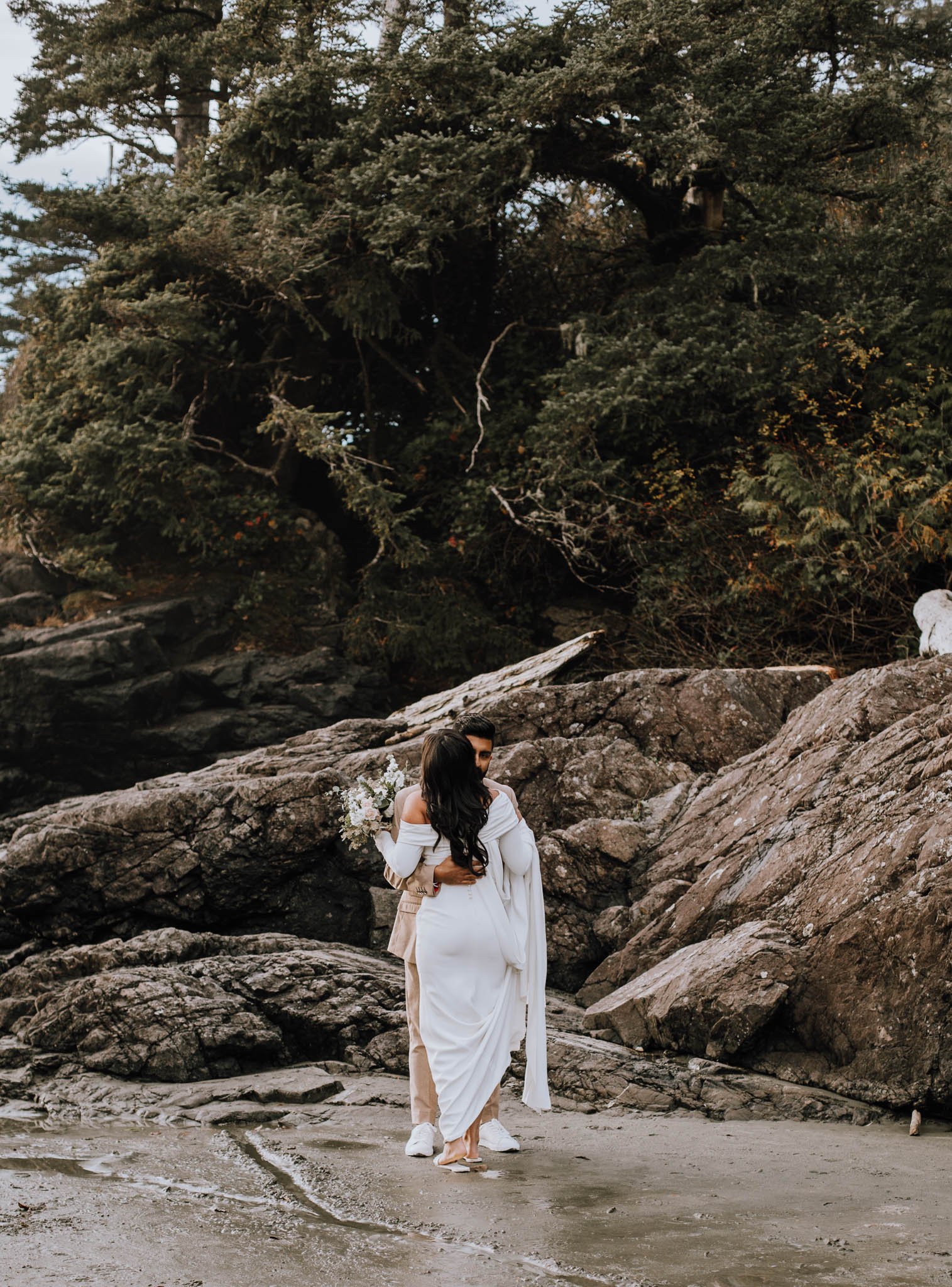 Sabreen and PJ Elopement - Tofino Vancouver Island British Columbia - Elyse Anna Photography - Vancouver Island Elopement-0349.jpg