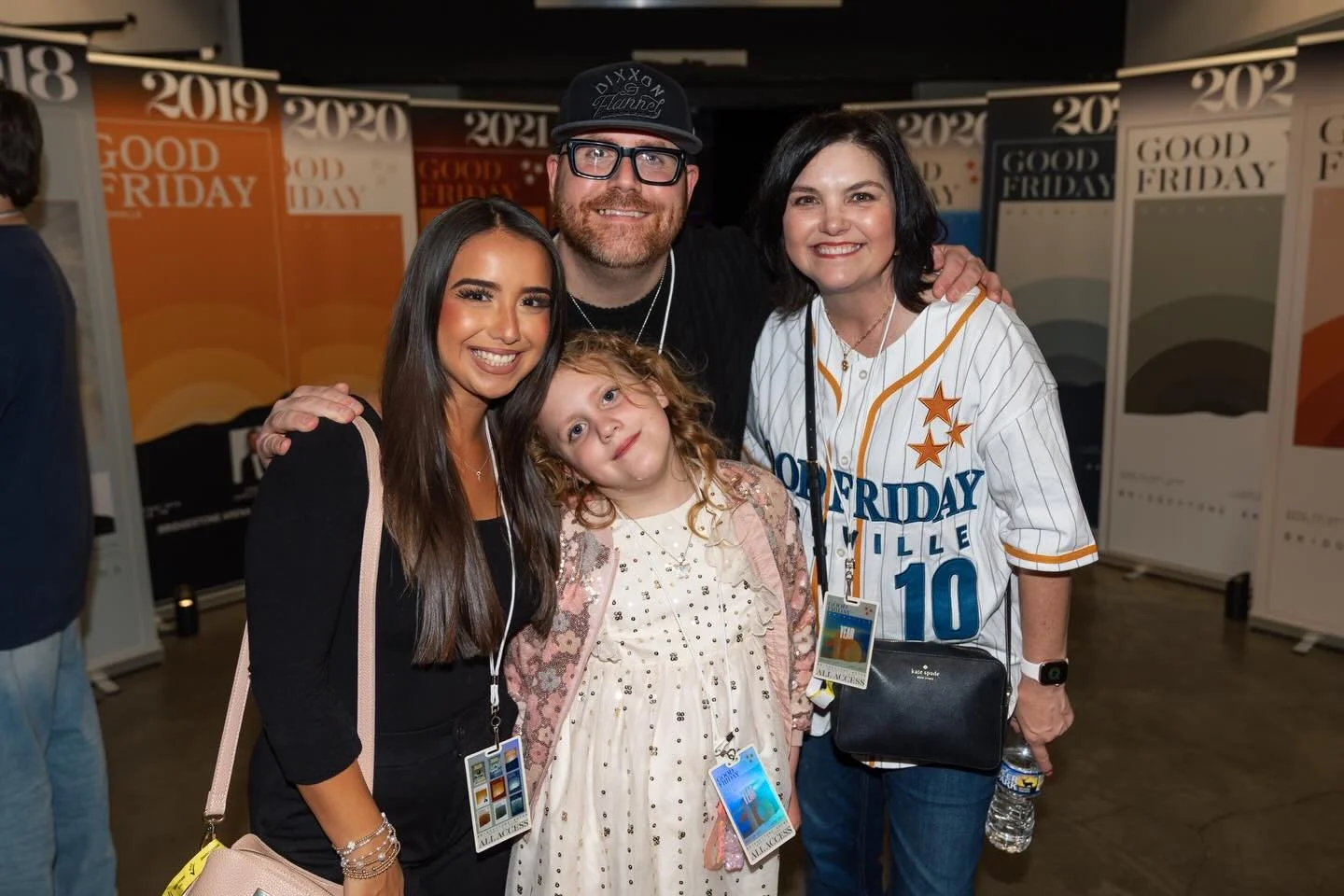 How Good It was to be at the 10th anniversary night of worship led by @christomlin at Bridgestone Arena on Good Friday. 
What a wonderful reminder it was of what Christ did for us on the cross! 

#easterhighlight #howgooditis #christomlin #goodfriday