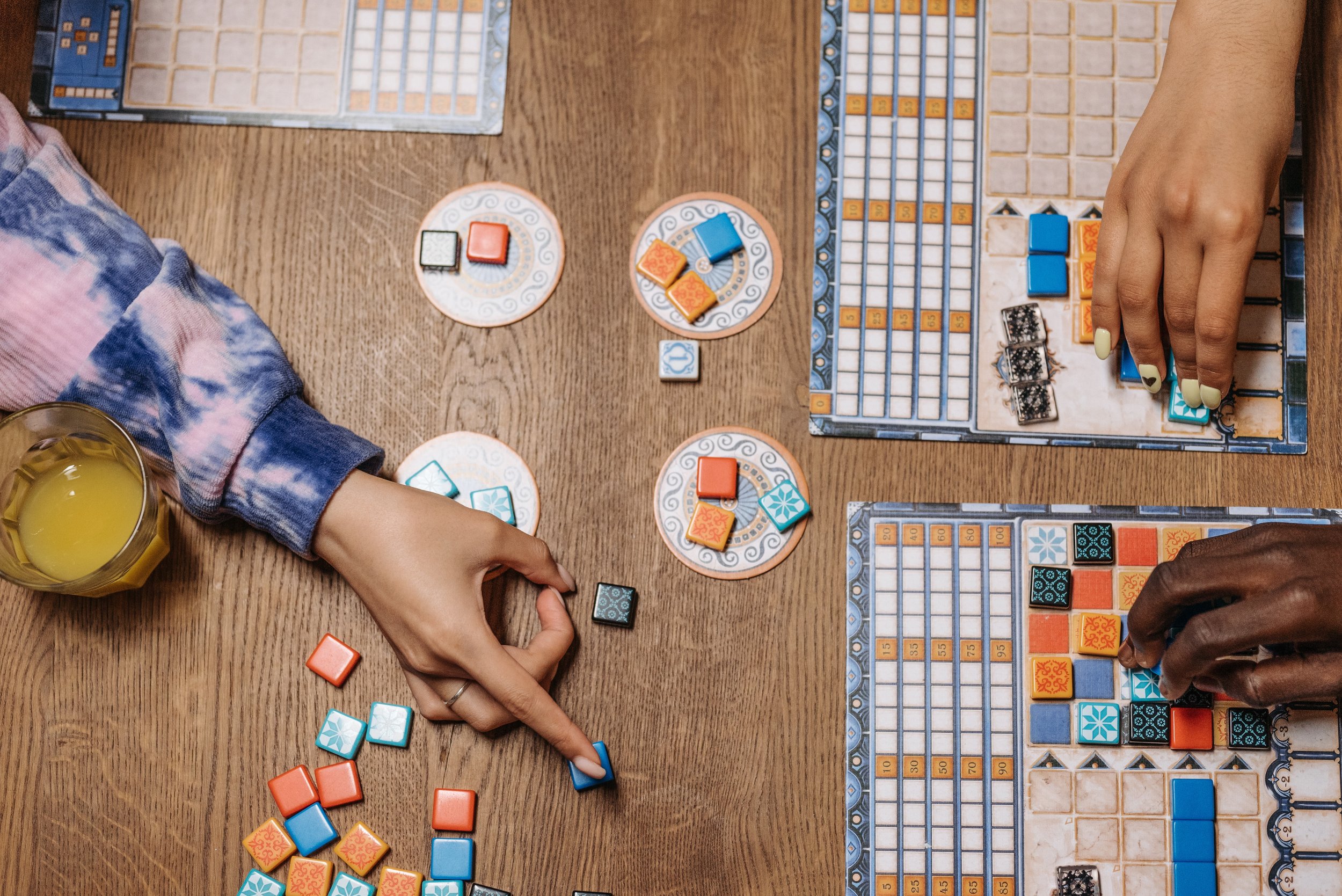 The best board games for your new airtbnb
