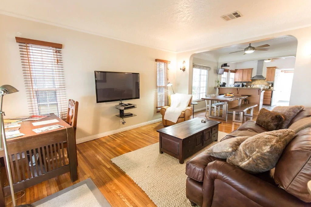 24 best rental party houses in Los Angeles — Arrive