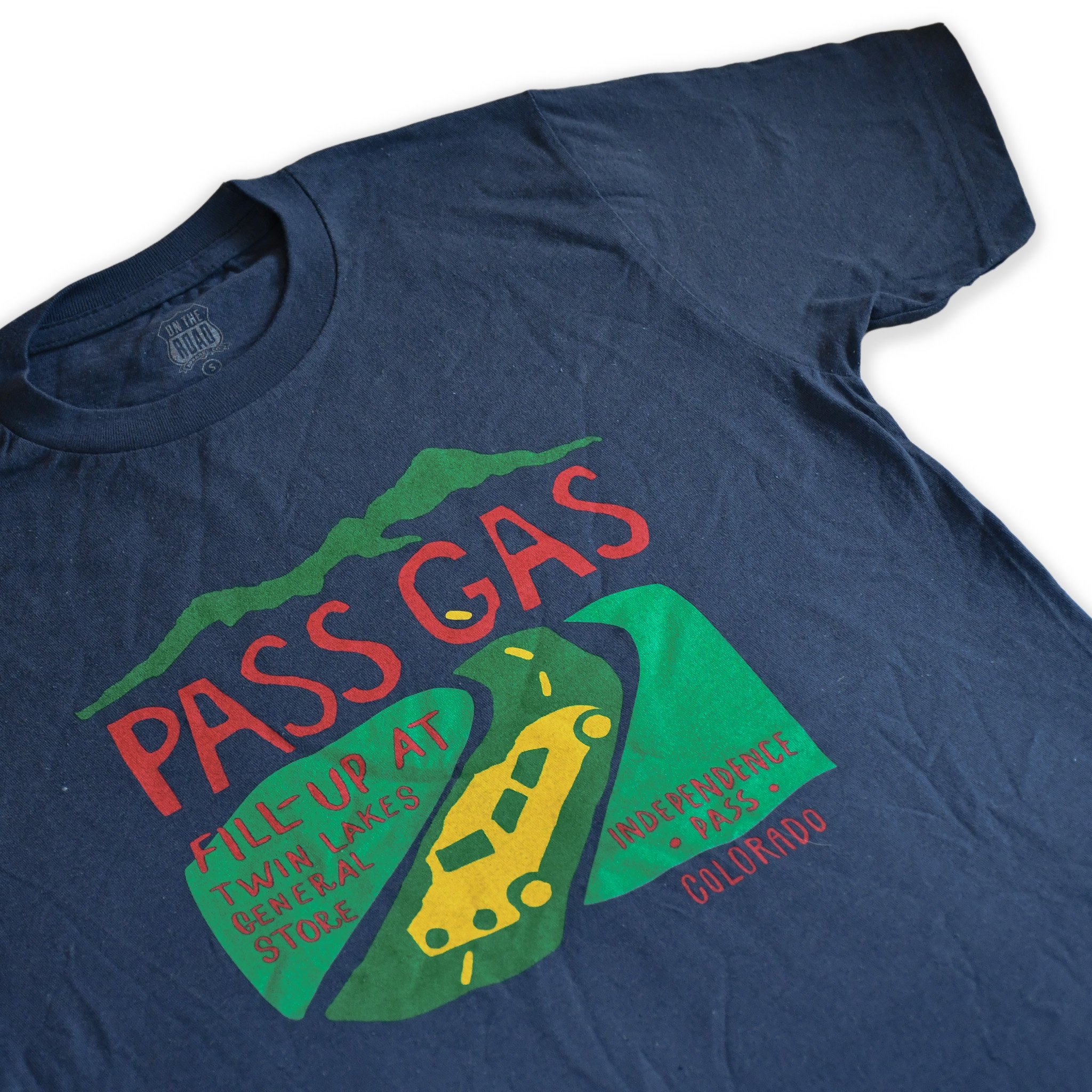 PassGas-Navy-SS(details-front).jpg