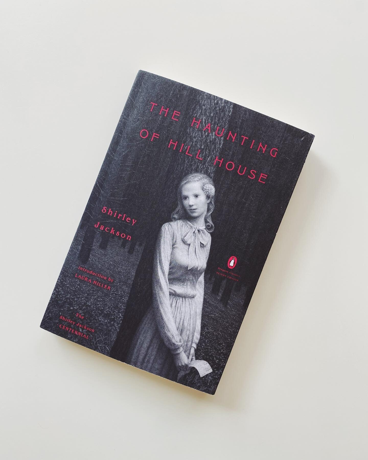 Dos meus livros preferidos da vida (descansem, n&atilde;o me vou repetir sobre o quanto gosto deste livro) agora na edi&ccedil;&atilde;o Penguin Classics Deluxe Edition. Acho que esta capa &eacute; daquelas que s&oacute; pode estar num extremo &mdash