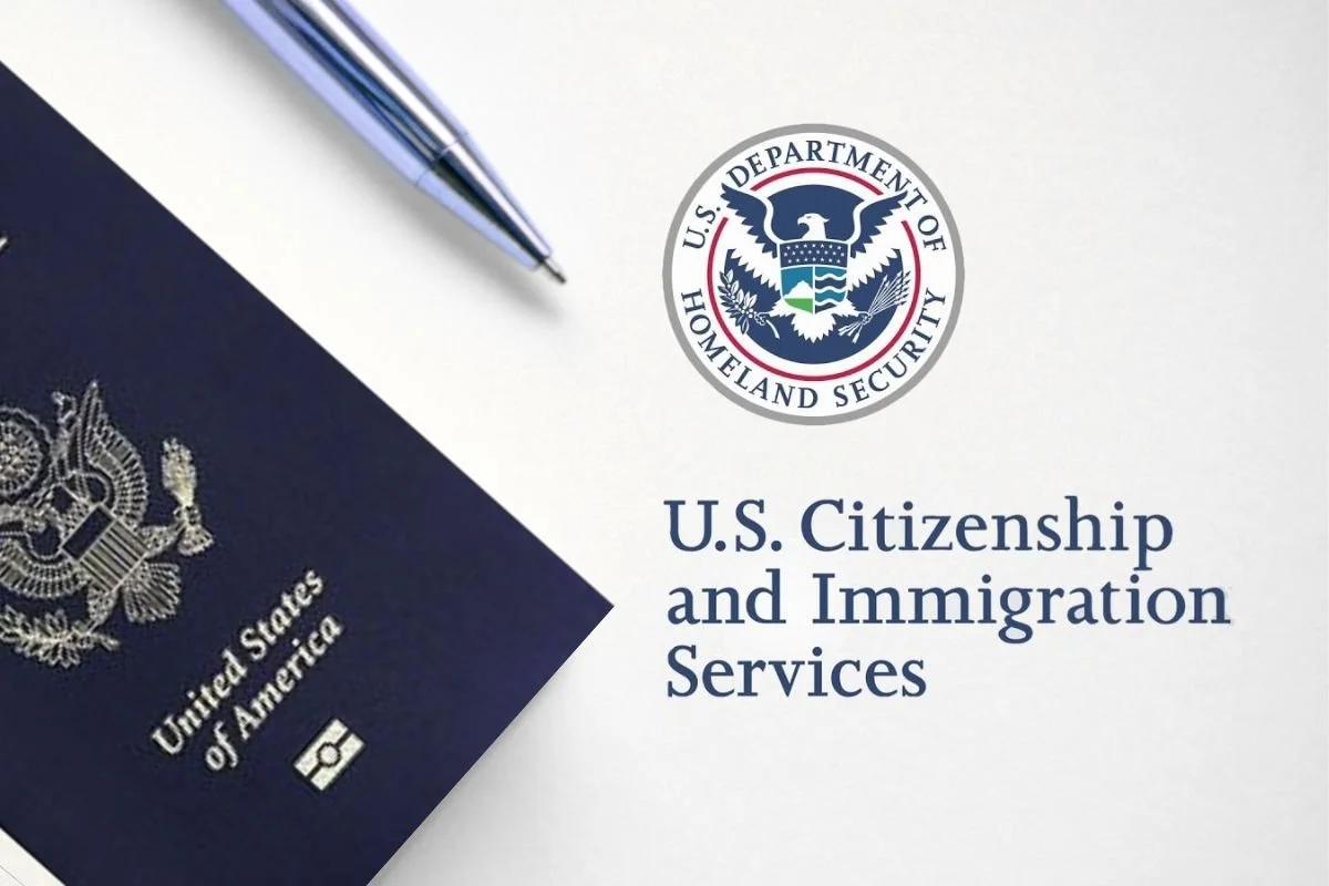USCIS-and-US-Passport-Image.jpg