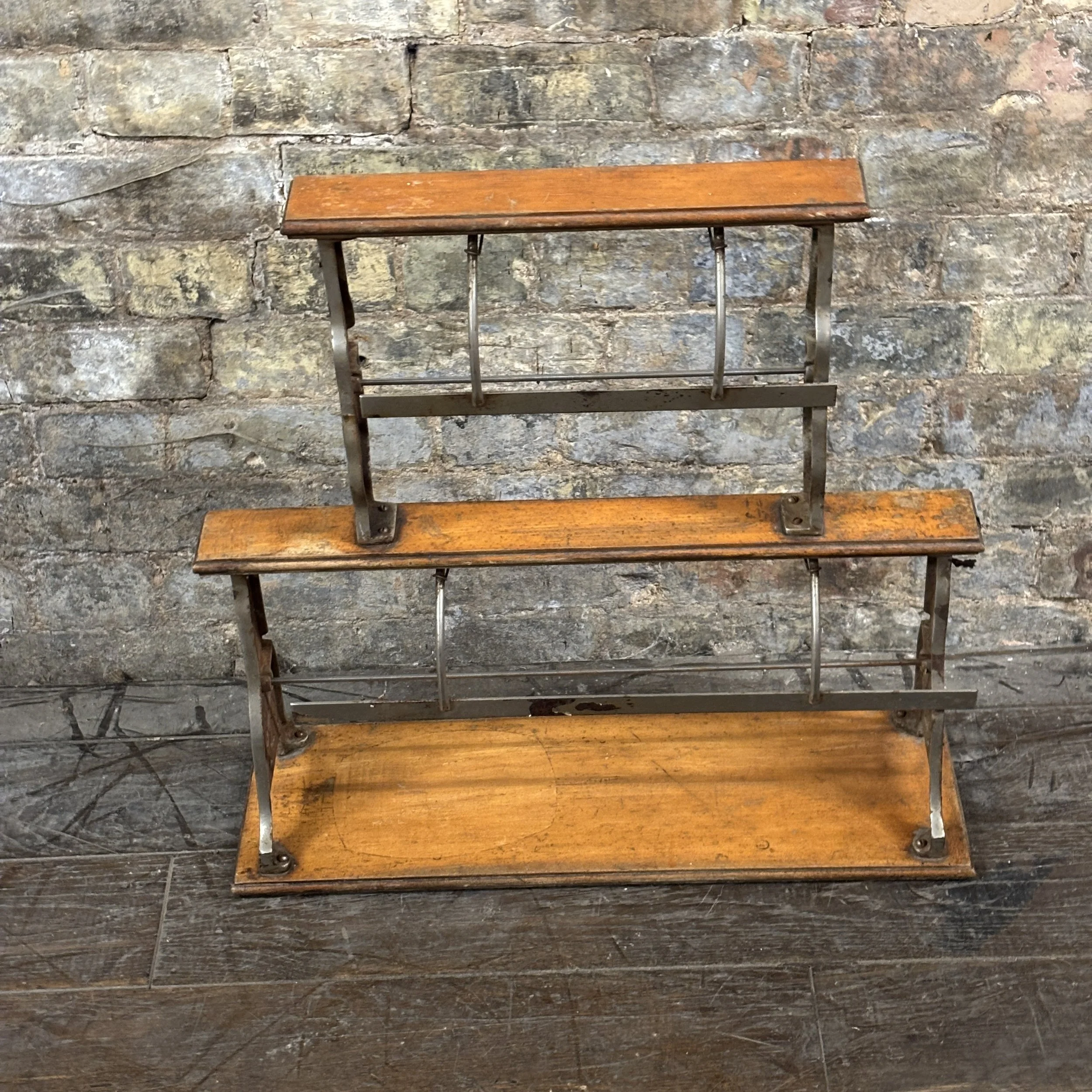 1900s  Countertop Paper Roll Dispense