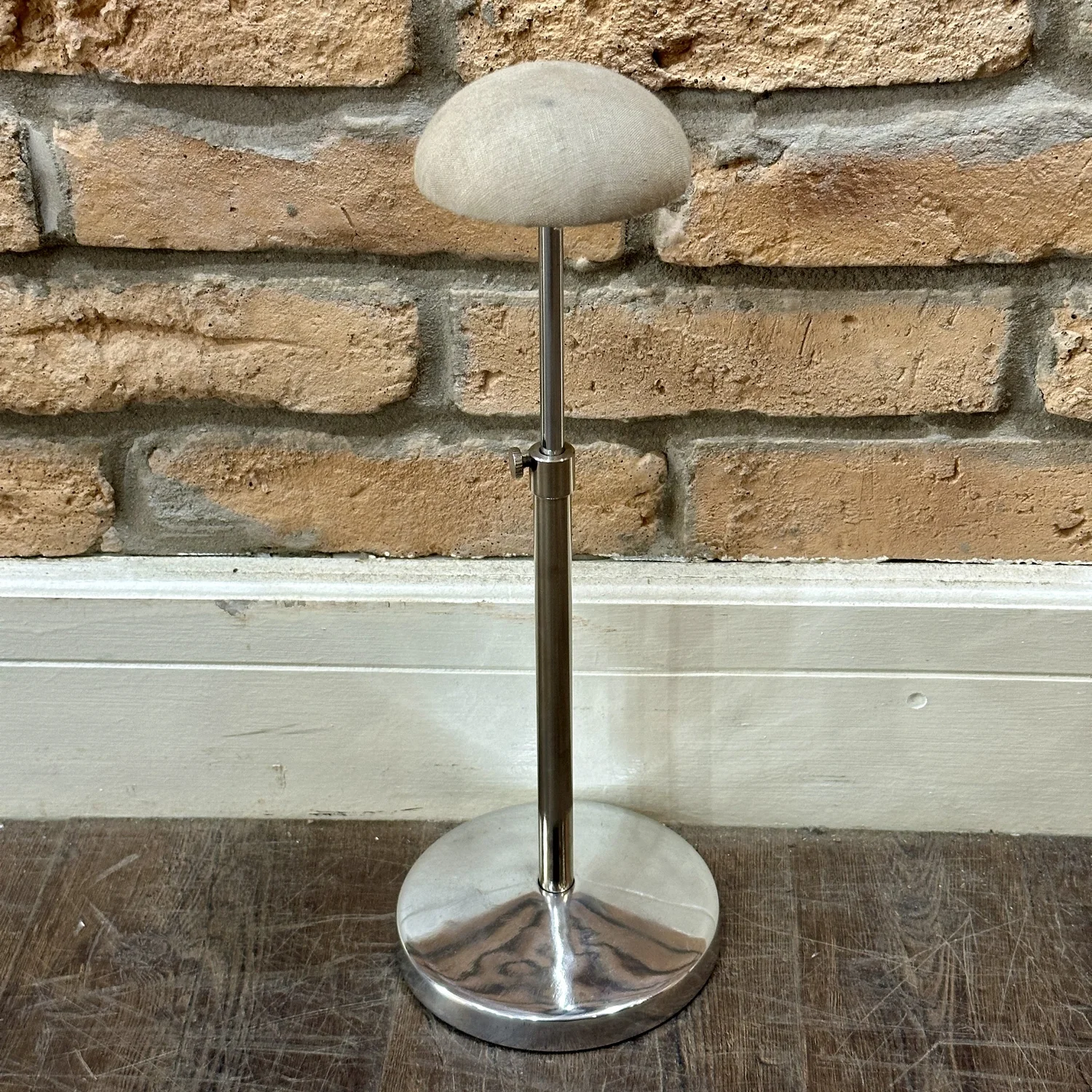 1960s Vintage Adjustable Hat Display Stand – Chrome Base
