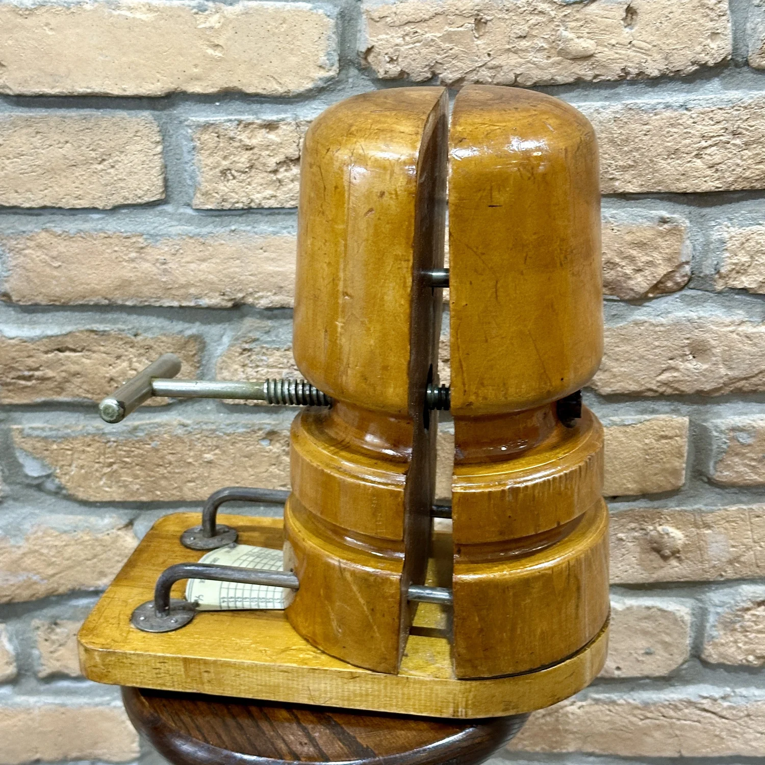 6385 Antique Wood Millineryhat Stretcher For Fitted Hats New Thickened Antique Milliner main image 4