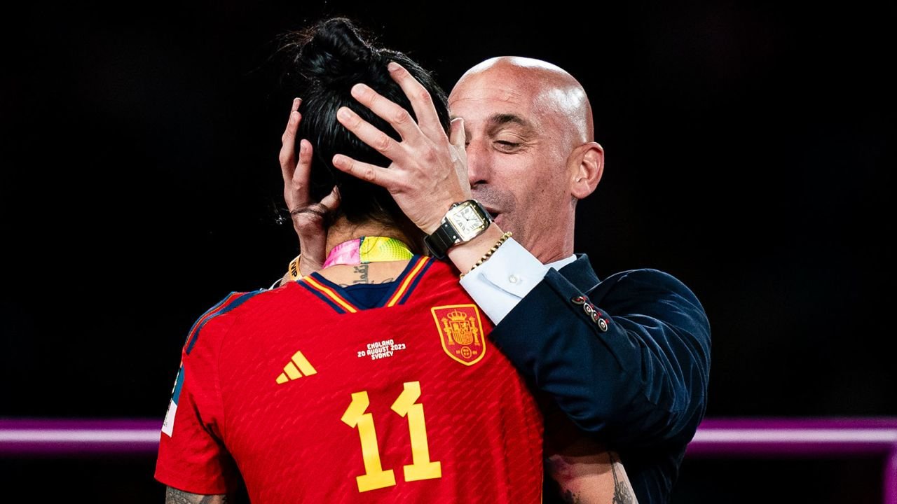 Hermoso kiss sparks sexism debate beyond football