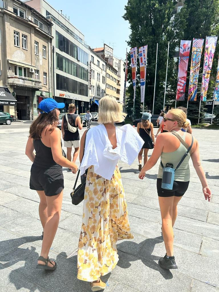 Our daughter Petra (in the middle) with her friends from New Zealand