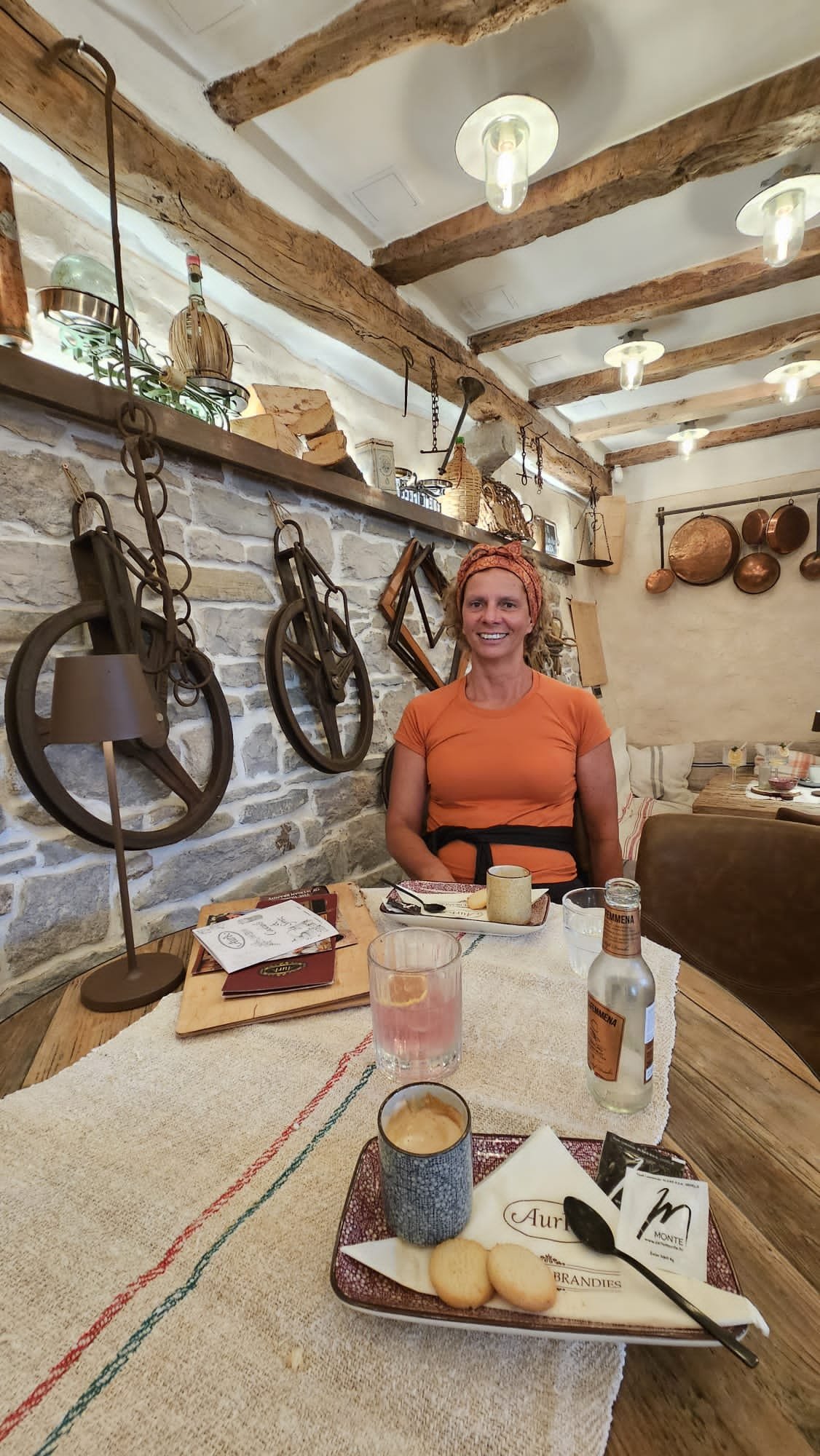 621f60f7-5aef-473b-8780-464f838ddcf6.jpg
