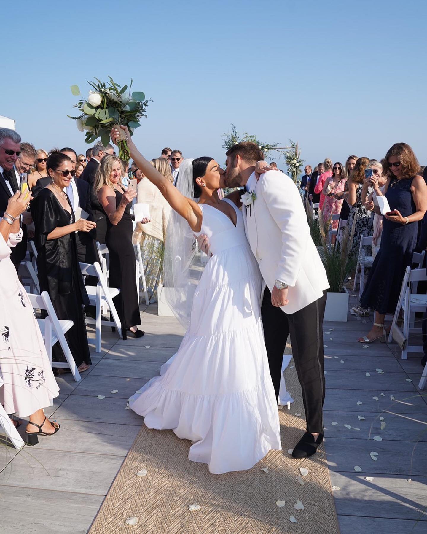 Mr. + Mrs. Shakespeare 🤍 

Photos: @cameronclarkphoto 
Video: @nstpictures 
Venue: @gurneysresorts 
Florals: @amagansettflowersbybeth 
Linens: @bbjlatavola 
Rentals: @elitetentpartyrental 
Band: @jerrybennettentertainment