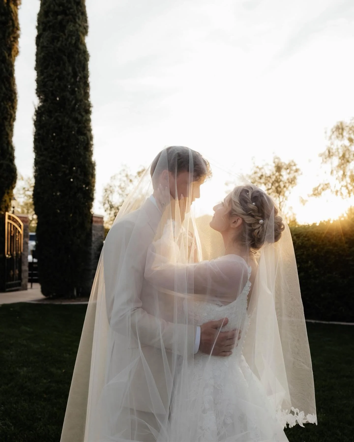 still picking my jaw up off the floor from this day 🤤

second for @eyesthroughabi 
#cabophotographer
#arizonaphotographer 
#arizonaweddingphotographer 
#caboweddingphotographer