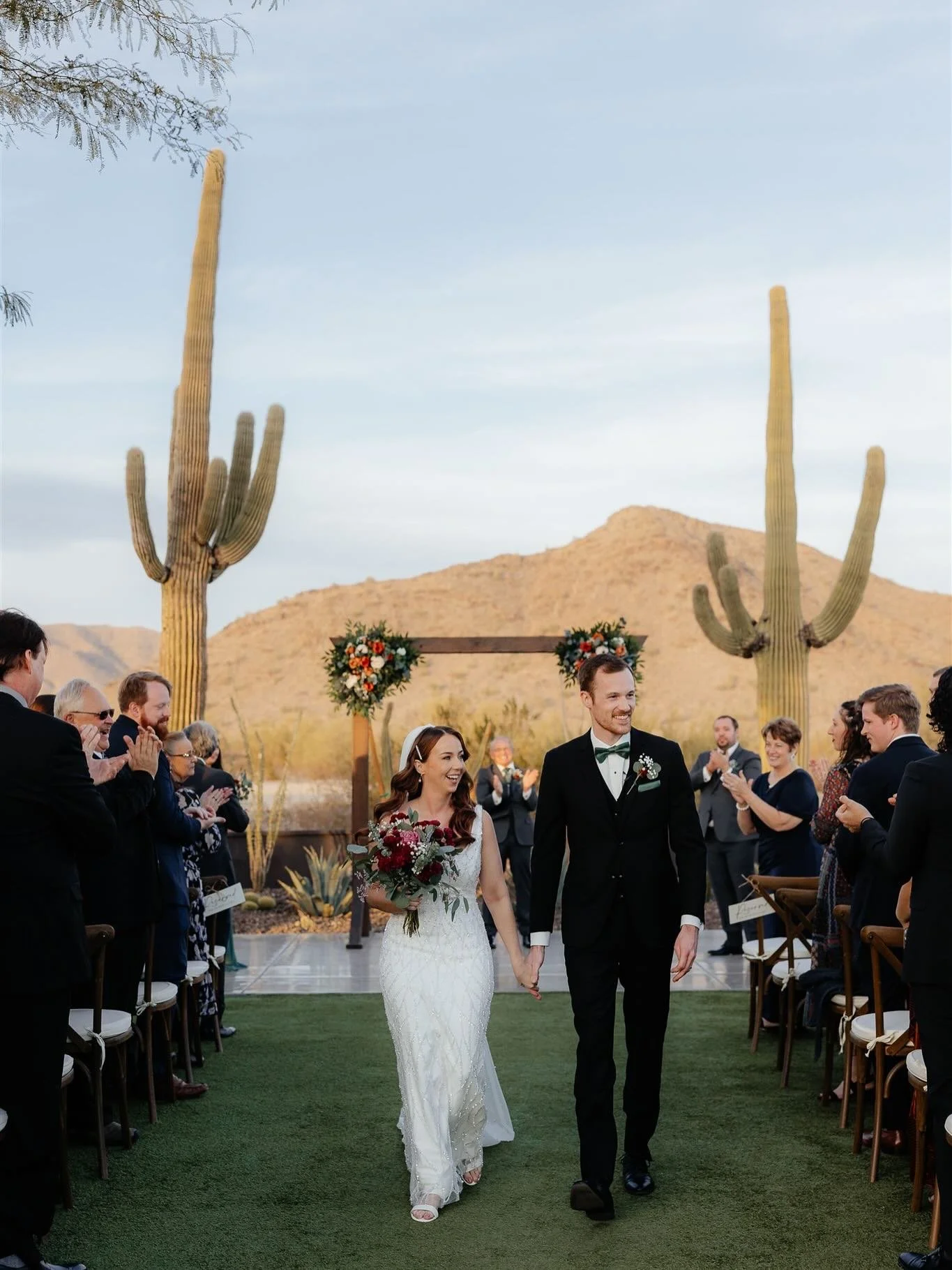 that just married feeling @thewillowaz 🥂🤍

#arizonaweddingphotographer #arizonaweddingphotography #knoxvilleweddingphotographer #knoxvillephotographer #knoxvillewedding