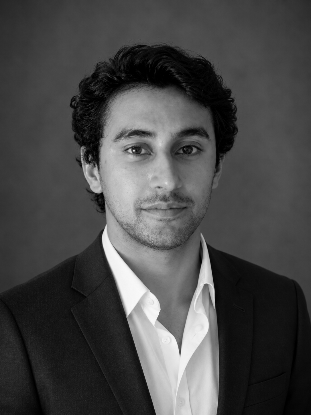 Dr. Siddak Kanwar