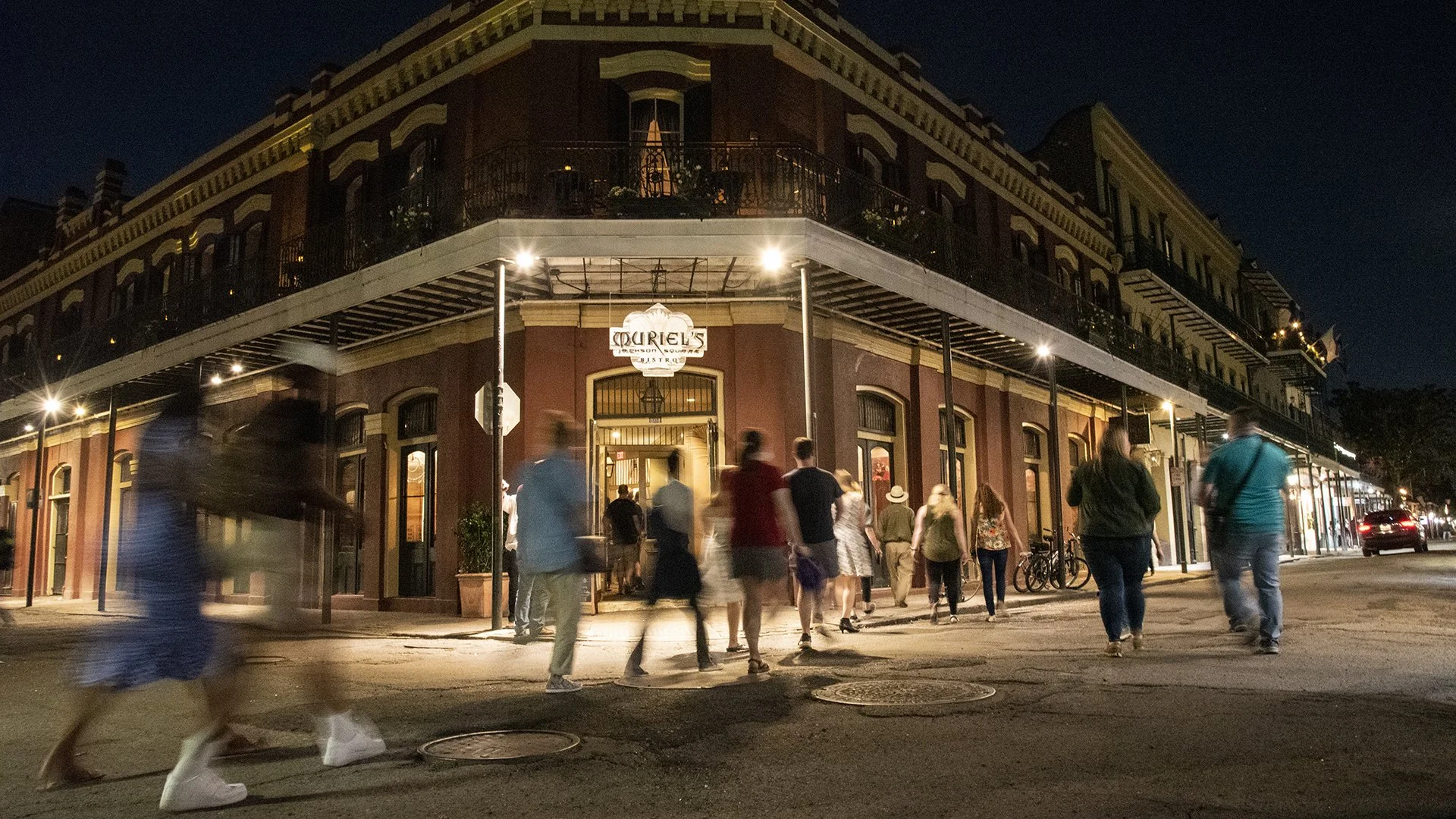 French Quarter, New Orleans 2.jpg