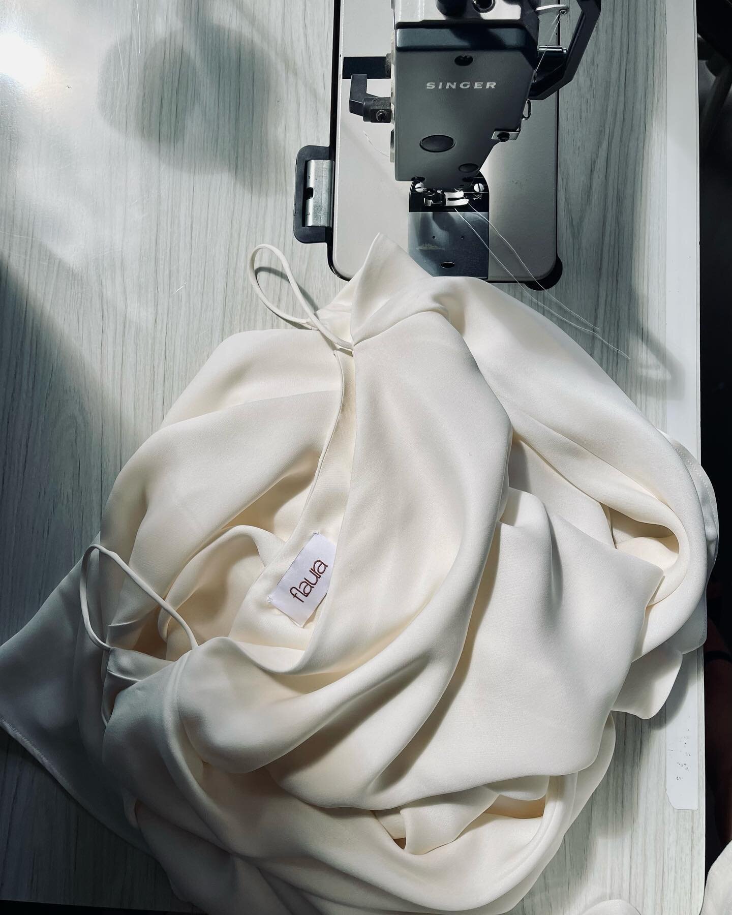 B E S P O K E .
.
.
.
#flaura #flaurabridal #bespoke #bespokebridal #dressmaking #weddinggown #biascut #silkslip #silk #sewing #handmade