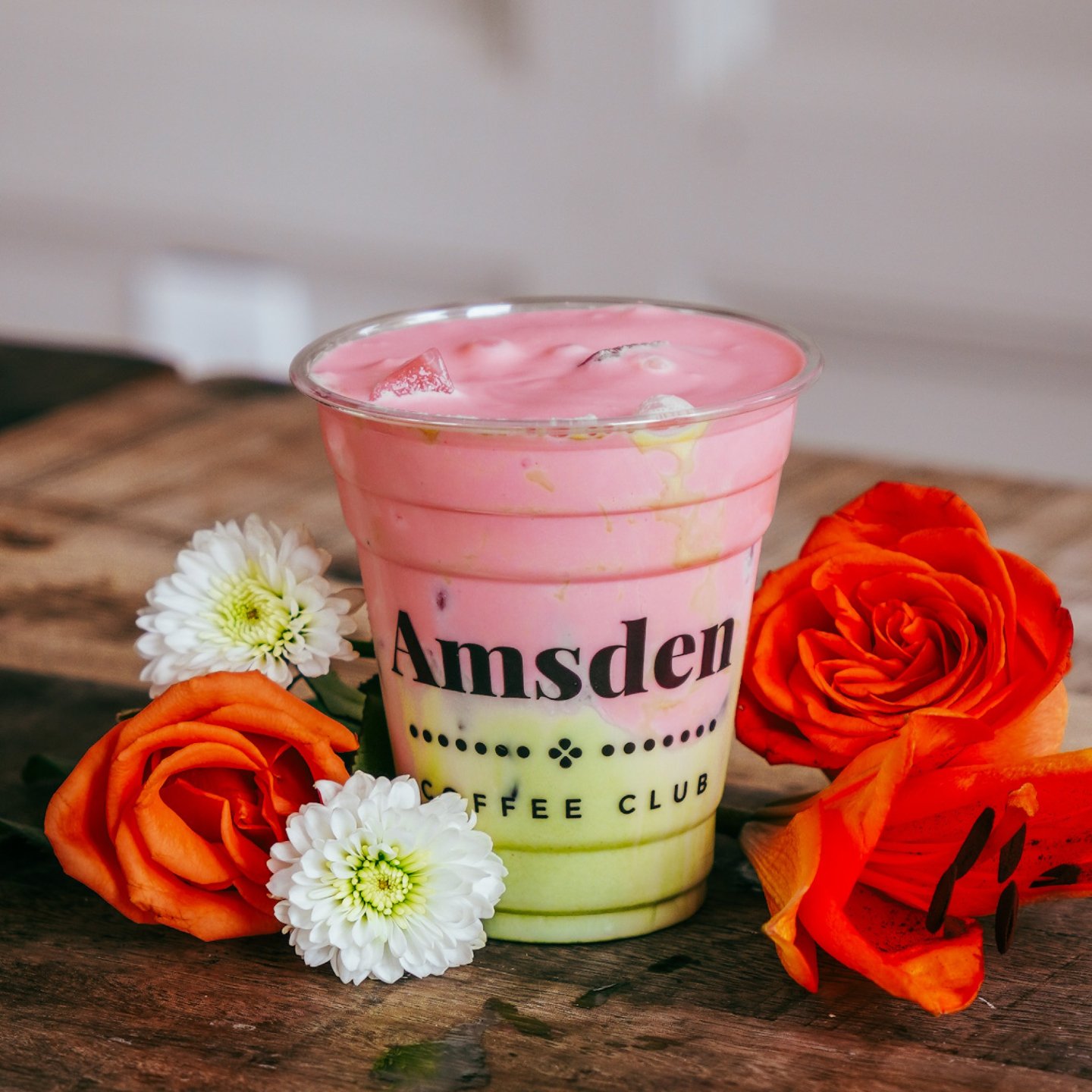 🍓💚 Sippin' into Tuesday like... introducing our latest spring favorite: the Strawberry Matcha Latte! 🌸 Because who said mornings can't be a deliciously fun affair? 😋 Grab a cup and let's paint the town pink and green! 🎨 

#theamsden #amsden #ams