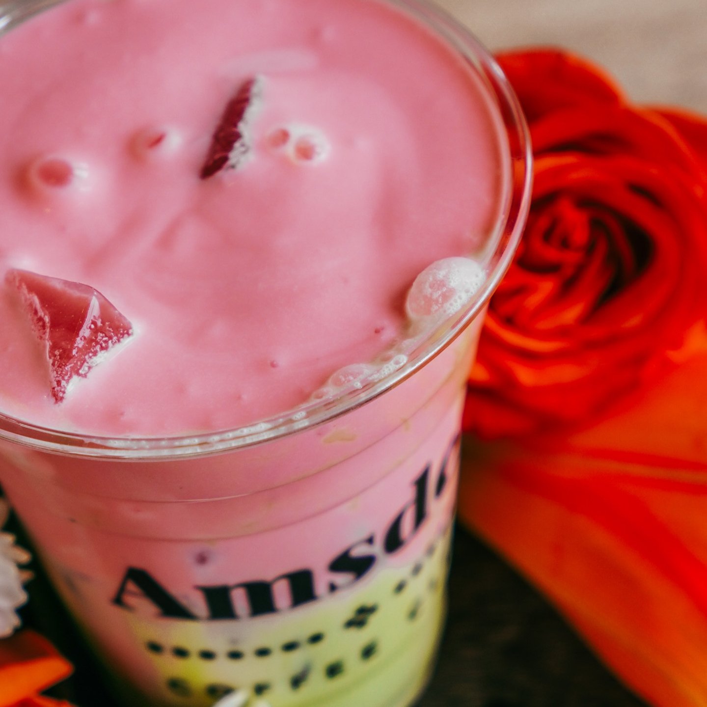 🍓💚 Get ready to matcha-make your day! Our Strawberry Matcha Latte is here to add some berrylicious vibes to your Tuesday! 🎉✨ Sip, smile, and seize the day with this fruity and fabulous drink! Who's up for a matcha made in heaven? 🌟 

#theamsden #