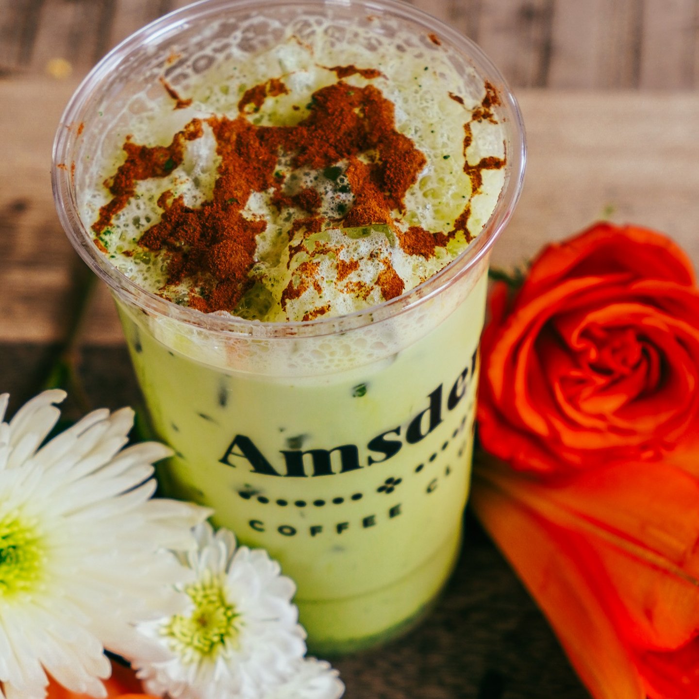 Monday mornings just got matcha better! 🍵✨ Start your week with our Iced Brown Sugar Cinnamon Matcha 🎉 Who said Mondays had to be boring? Let's spice things up a latte! 

#theamsden #amsden #amsdencoffeeclub #gathermercantile #sharethelex #versaill