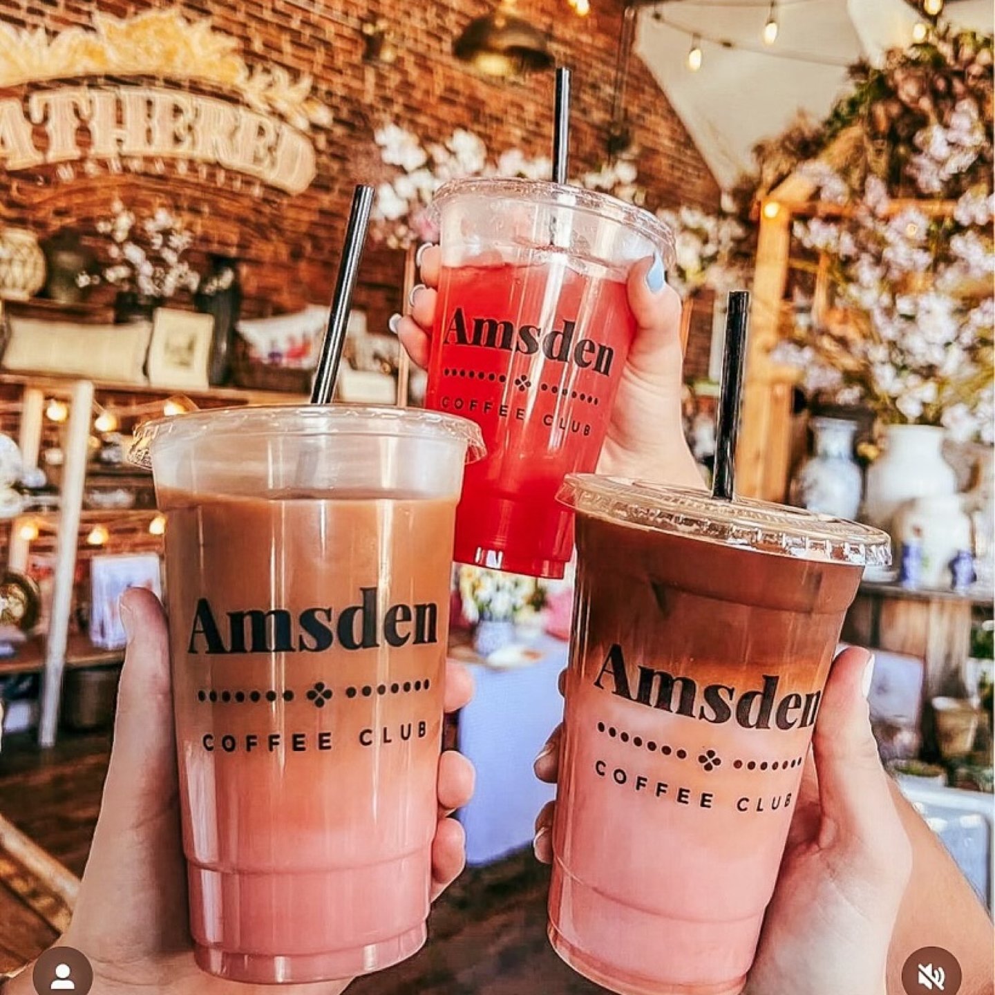 Sippin' on sunshine and sweetness at The Amsden! 🍋☀️ @annieyatess sure knows how to capture the flavor-packed vibes of our iced white chocolate raspberry mocha and strawberry lemonade! Ready to sip, smile, and soak up the Sunday fun! 😋🍹

#theamsde