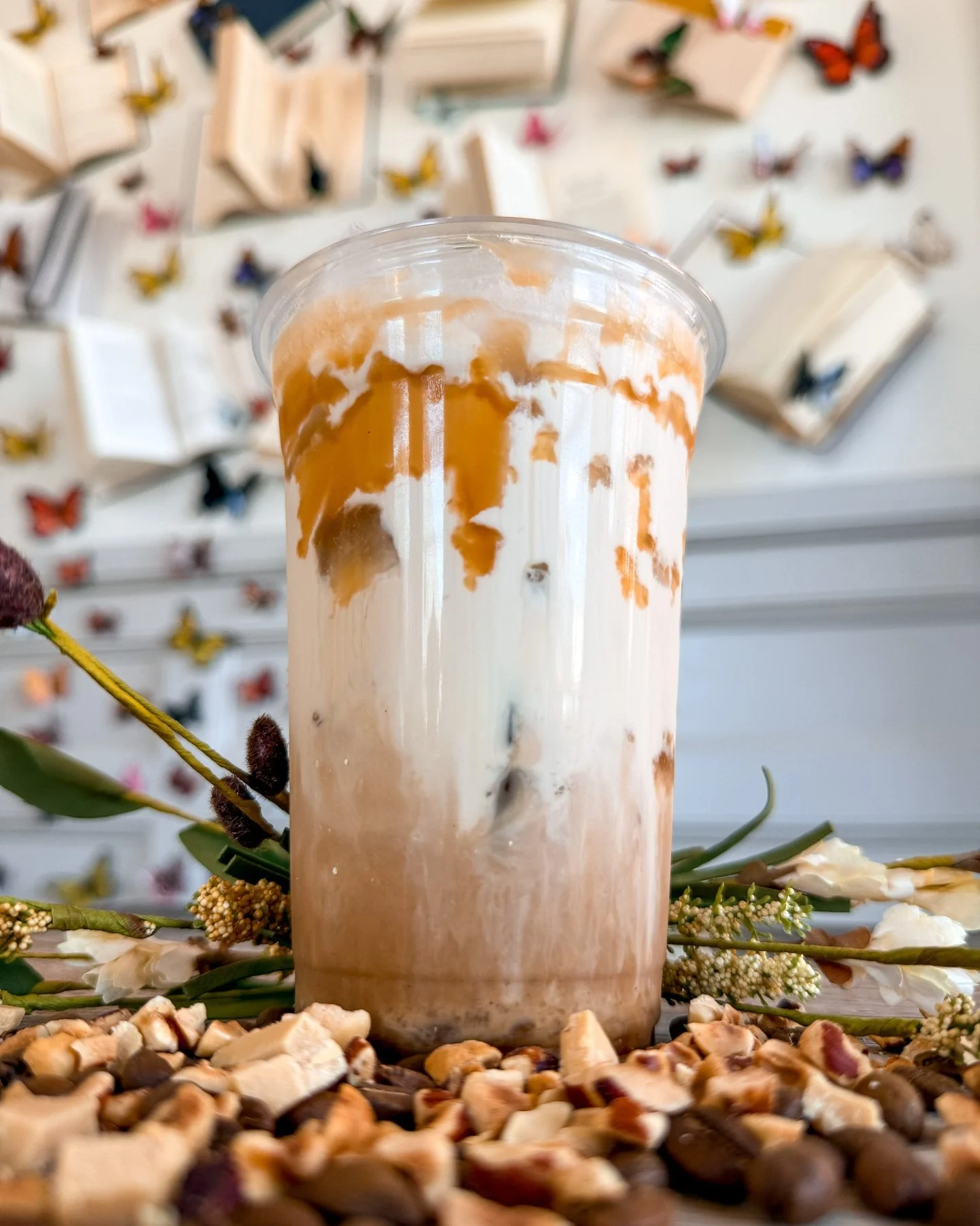 Sweet, nutty, and oh-so-smooth ✨

Meet your new fall go-to: the White Chocolate Hazelnut Shaken Espresso. 

Shaken just right with a drizzle of caramel-y goodness, it&rsquo;s the cozy pick-me-up you&rsquo;ll crave all season long. 🤎☕

#theamsden #am