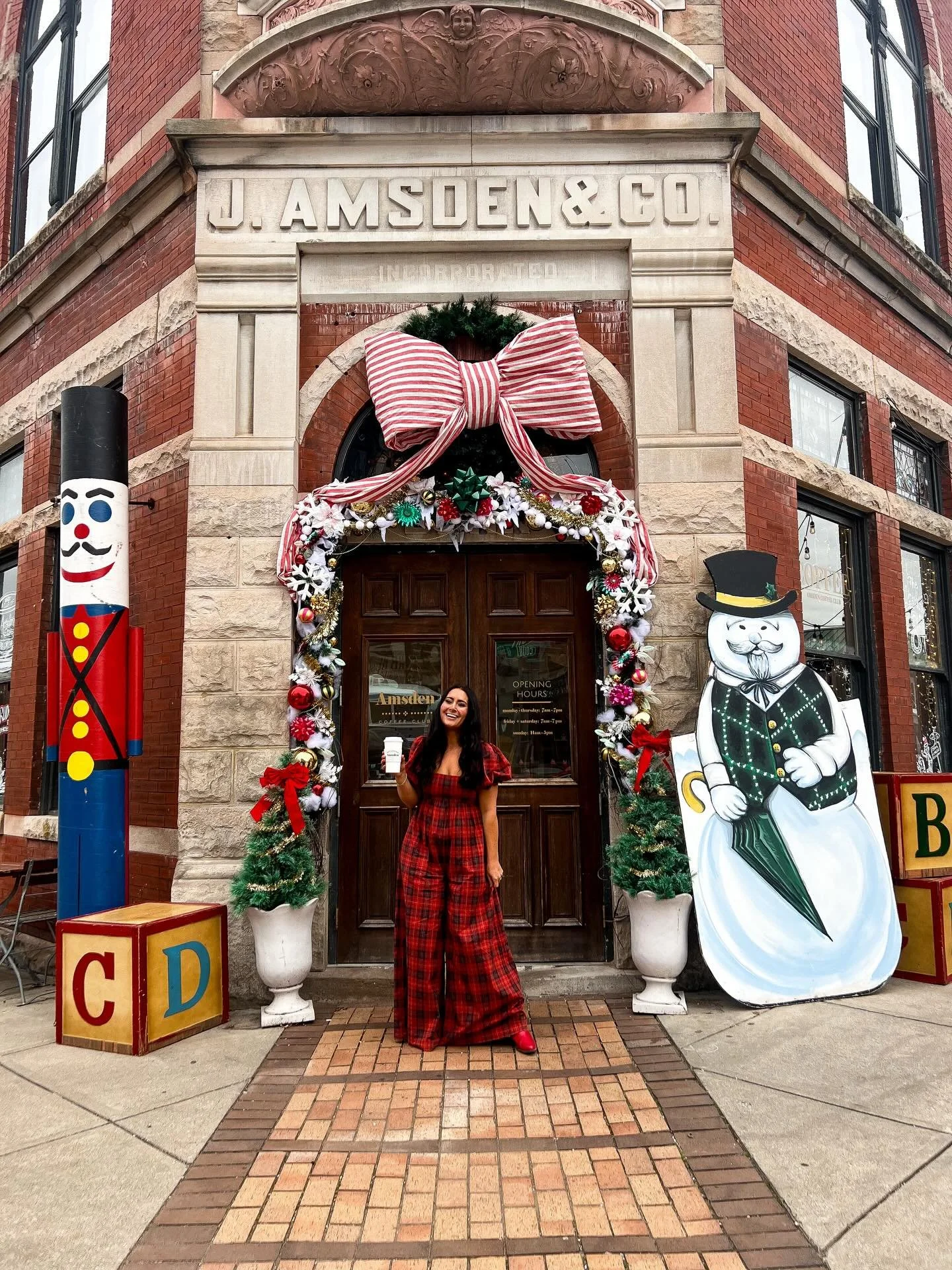 🎉 Today&rsquo;s the day &mdash; we&rsquo;re celebrating 8 amazing years of The Amsden! ☕️✨

Come join us for An Amsden Old-Fashioned Christmas &mdash; carriage rides, carolers, giveaways, holiday drinks, and cozy treats all day long. 🎄💫

And tonig