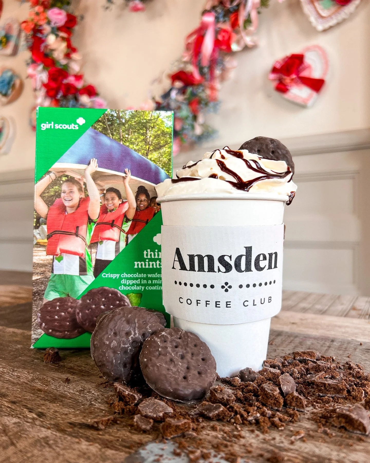 Thin Mint lovers, this one&rsquo;s for you 🍫

Our Thin Mint Mocha is everything you love about the cookie &mdash; but in coffee form. Peppermint syrup + rich cocoa + espresso + steamed milk, topped with whipped cream, chocolate drizzle, and plenty o