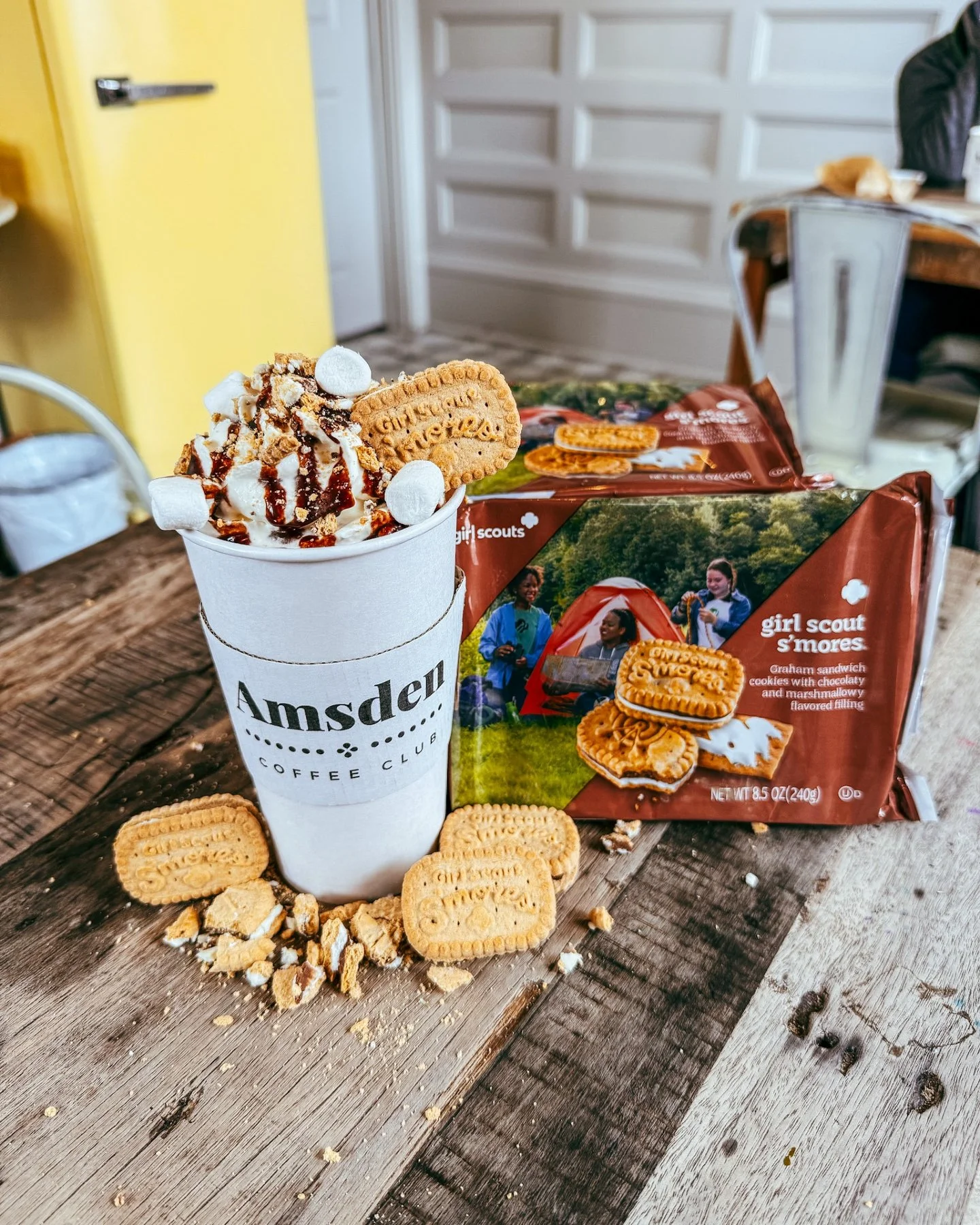 Don&rsquo;t let Girl Scout Cookie Week pass you by 🍪✨

If you haven&rsquo;t tried the S&rsquo;mores Mocha yet, this is your sign.

Toasted marshmallow + cocoa + espresso + steamed milk, topped with whipped cream, chocolate drizzle, graham cracker cr