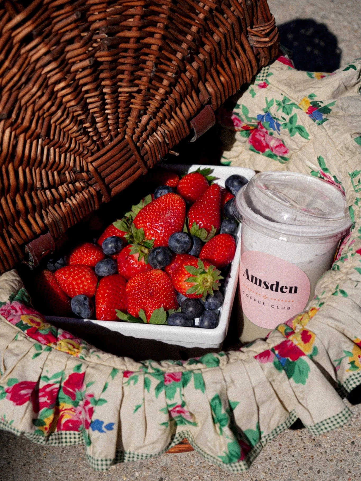 Okay matcha girls&hellip; this one&rsquo;s for you. 💚

Our Very Berry Matcha is layered with sweet berry flavors and creamy matcha, and it might be the prettiest drink on the menu right now. 🍓🫐

It&rsquo;s fruity, a little creamy, and the kind of 