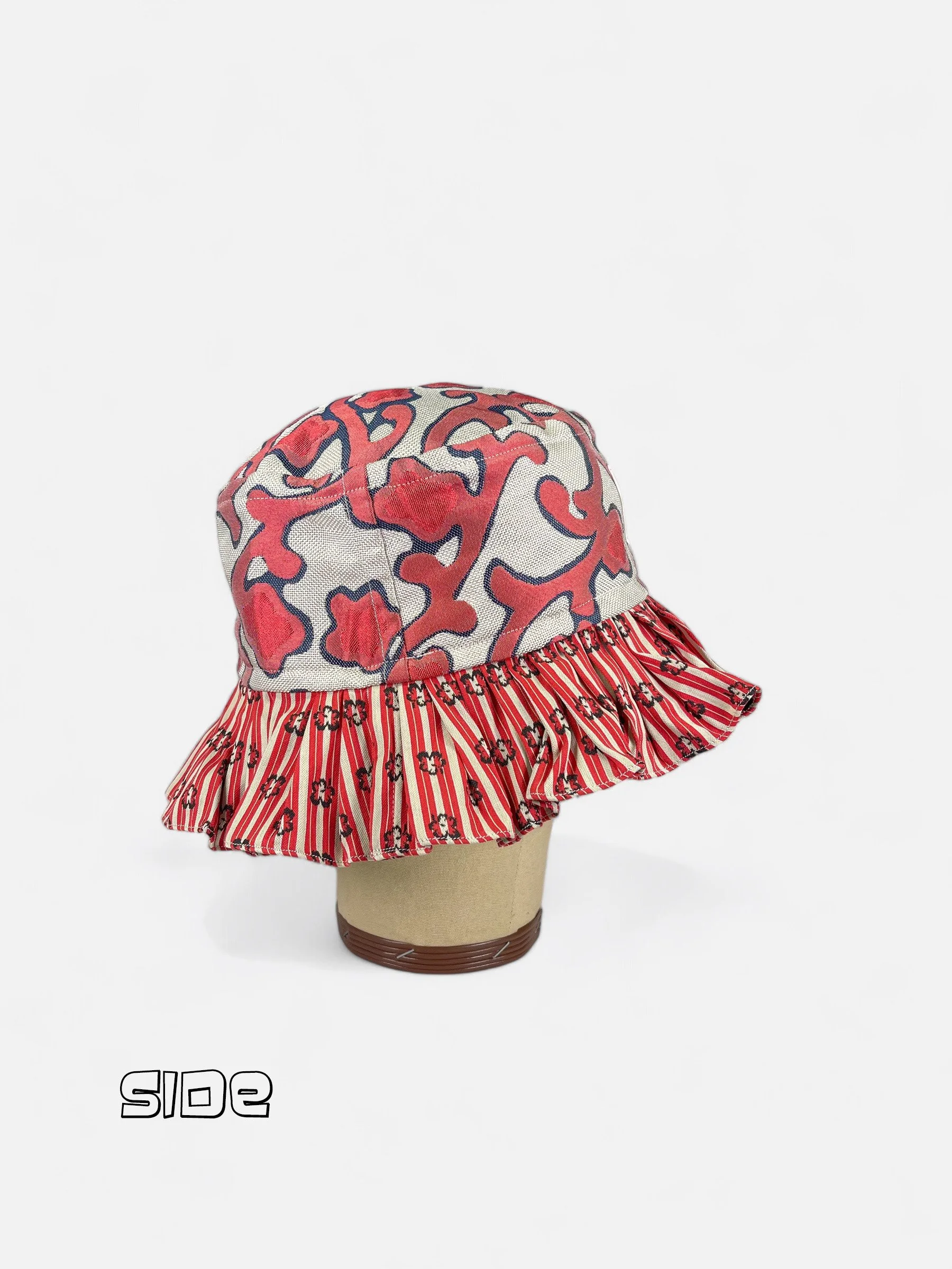 _1-3 Beige red Coral jacquard + Pleats.jpg