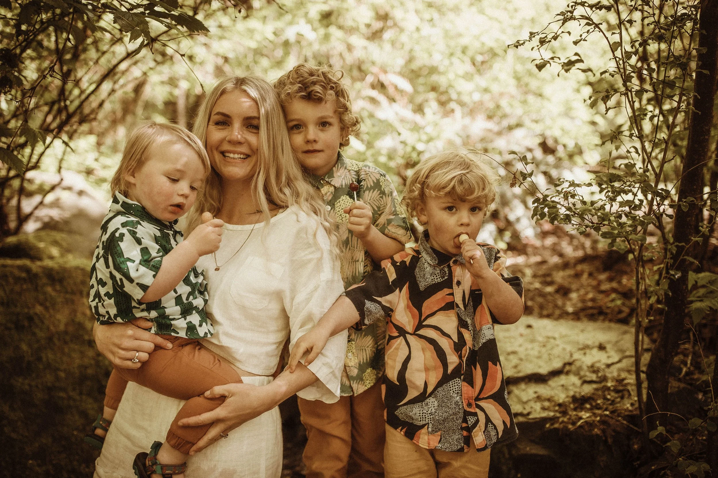 tacoma family photographer tacoma best newborn photographer seattle best birth photographer birth center firstlight midwifery