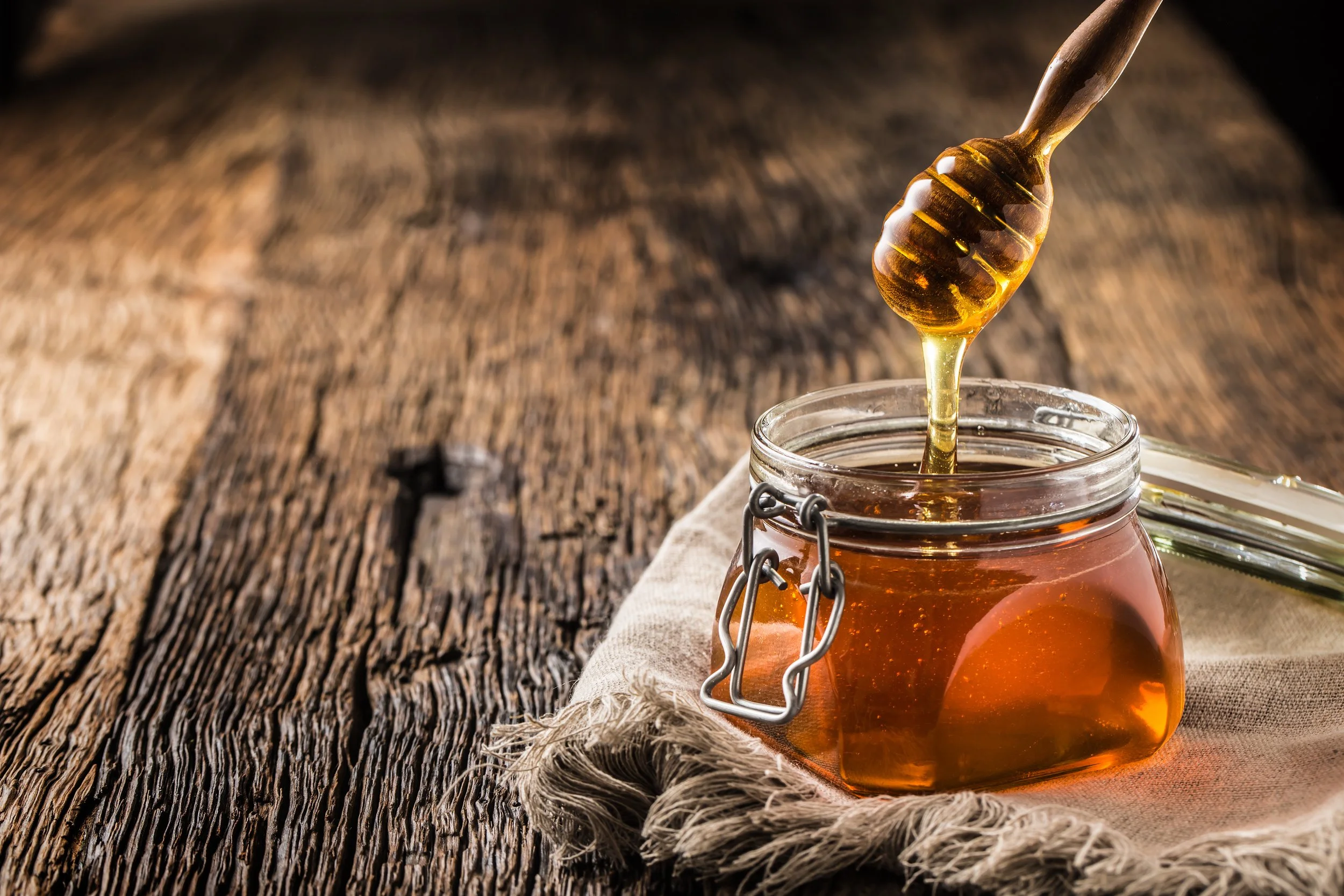 Is Honey Gluten Free? Some Important Answers to Questions About Honey