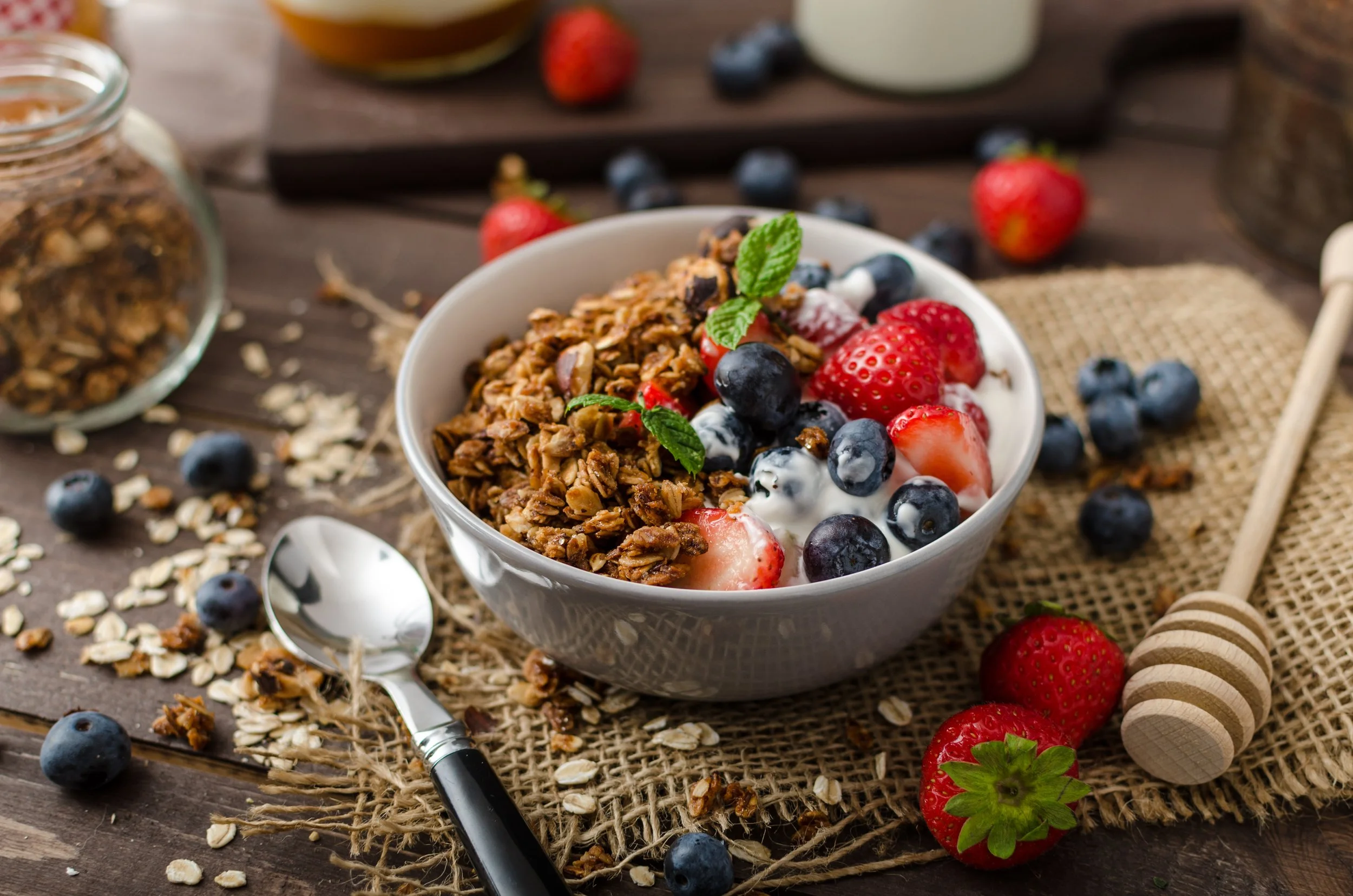 Is Granola Gluten Free: Can You Enjoy This Crunchy Treat Without the Worry?
