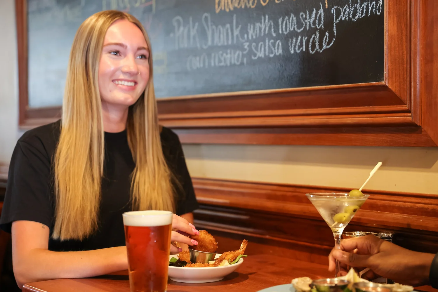 Picture Gallery Oyster Bay Steak & Seafood — Oyster Bay Steak & Seafood