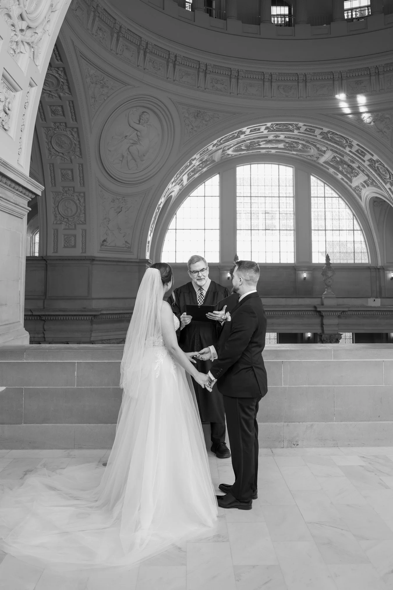gabriela-graeme-city-hall-web-res-23-bw.jpg