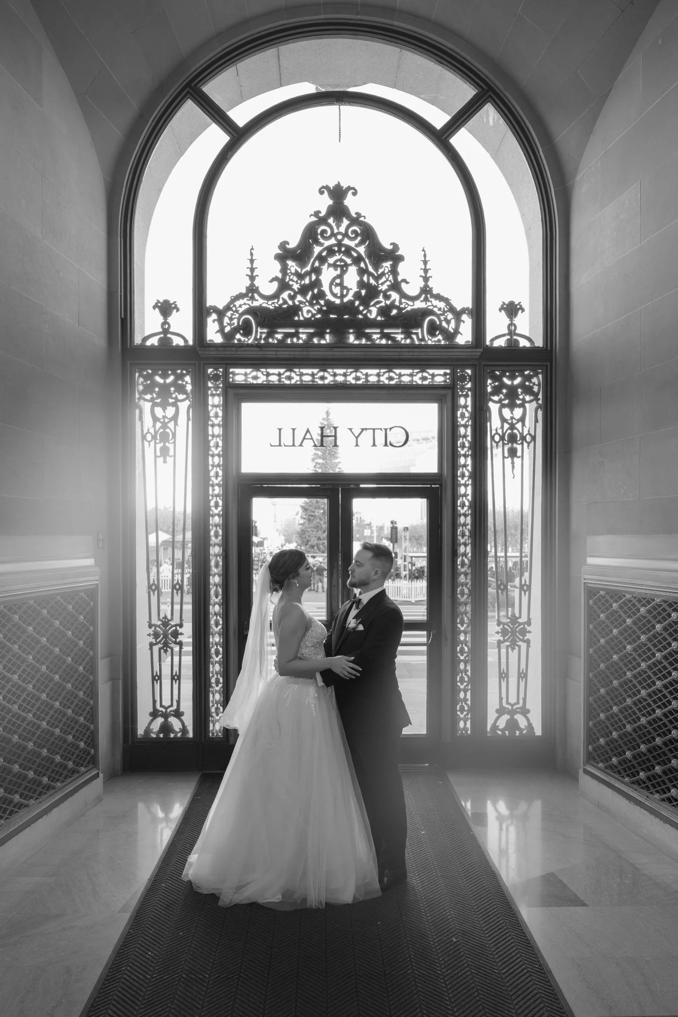 gabriela-graeme-city-hall-web-res-215-bw.jpg