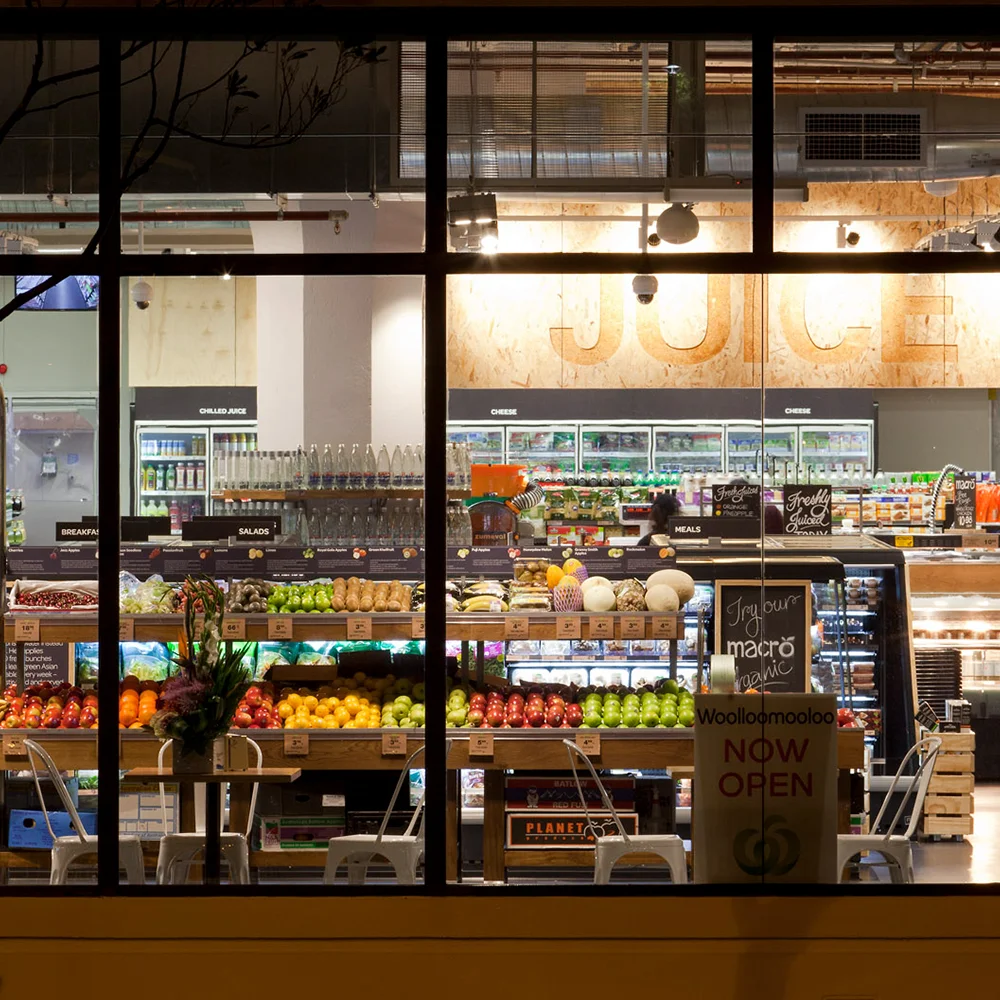 JuicyDesign-ProjectThumbnail-1000x1000-InteriorBranding-Woolworths.jpg
