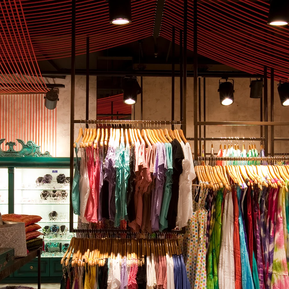JuicyDesign-ProjectThumbnail-1000x1000-InteriorBranding-TreeofLife-Westfield-PittStreet-02.jpg