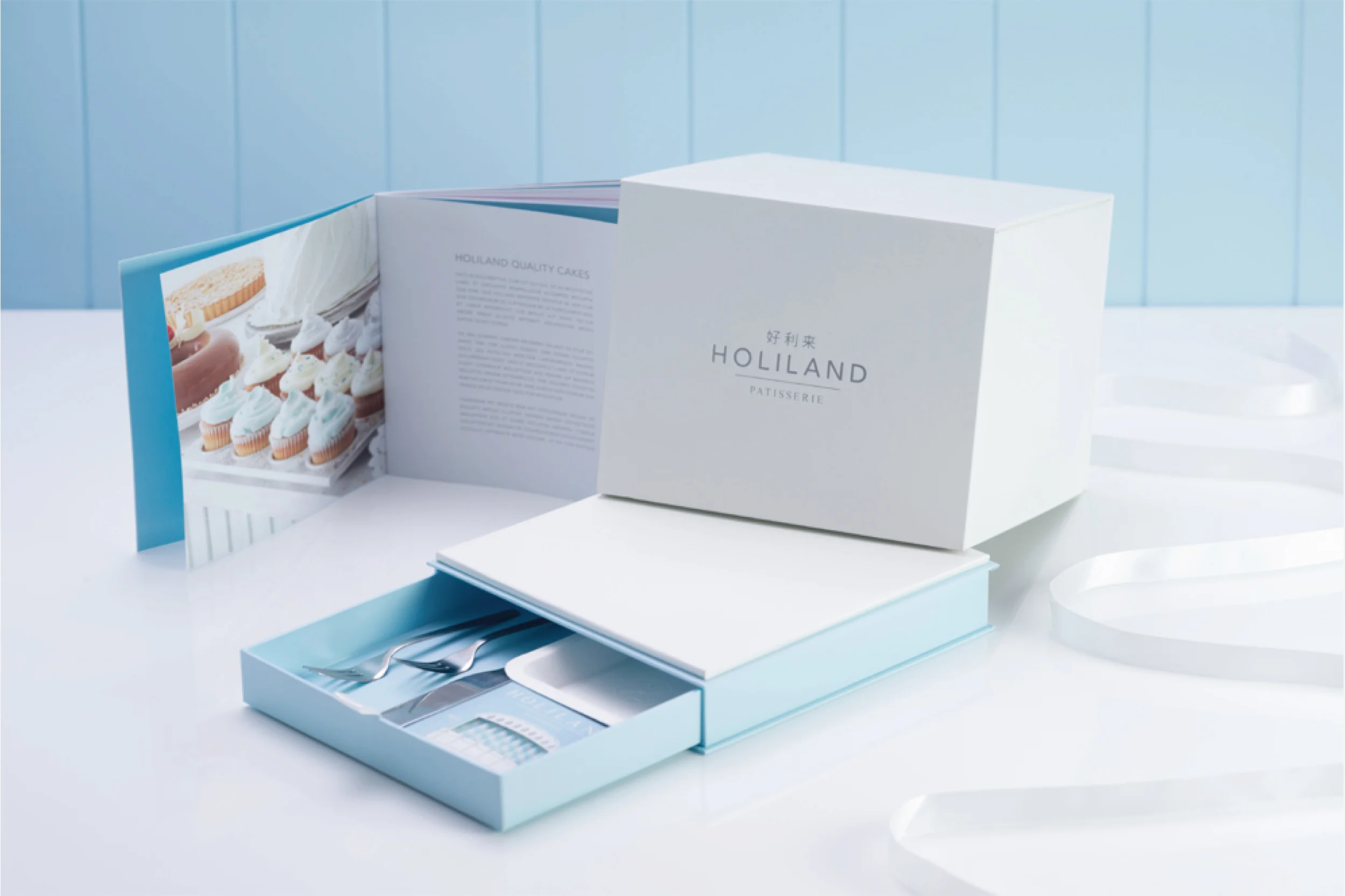 JuicyDesign-Projecthero-2500x1666-InteriorBranding-MCG-Holiland-08.jpg