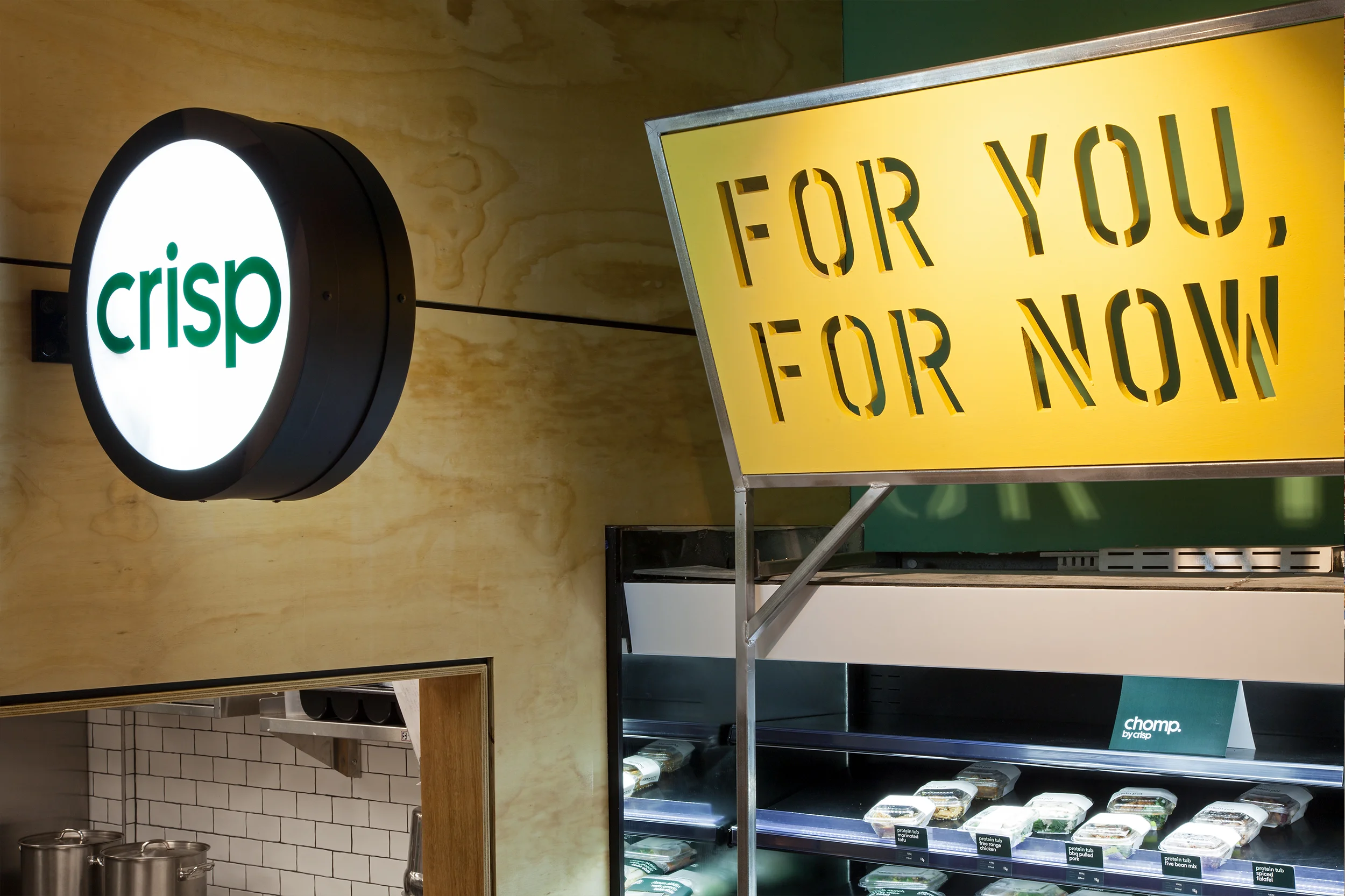 JuicyDesign-Projecthero-2500x1666-InteriorBranding-Retail-FreshPantry-IGA-04.jpg