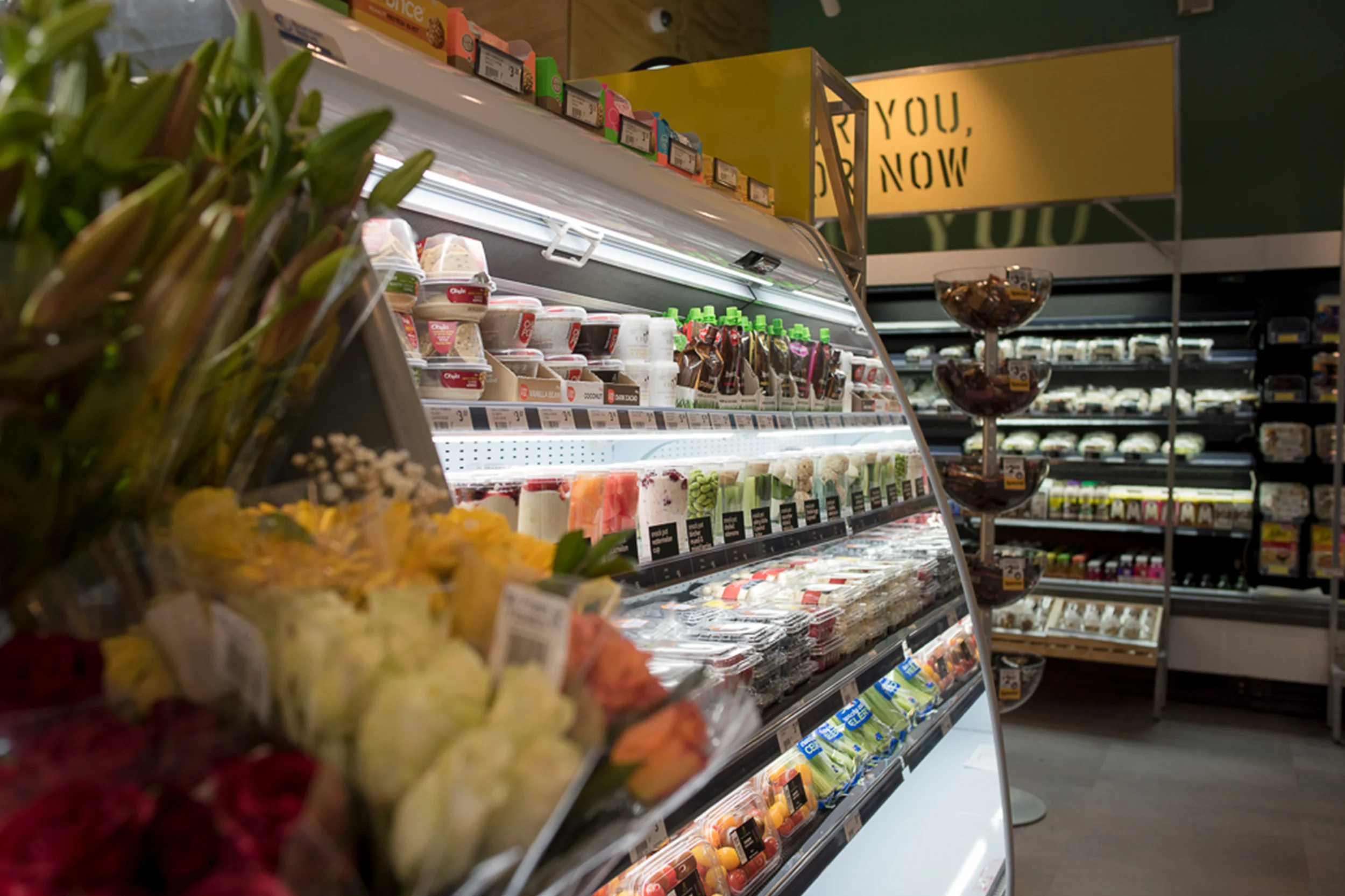 JuicyDesign-Projecthero-2500x1666-InteriorBranding-Retail-FreshPantry-IGA-08.jpg