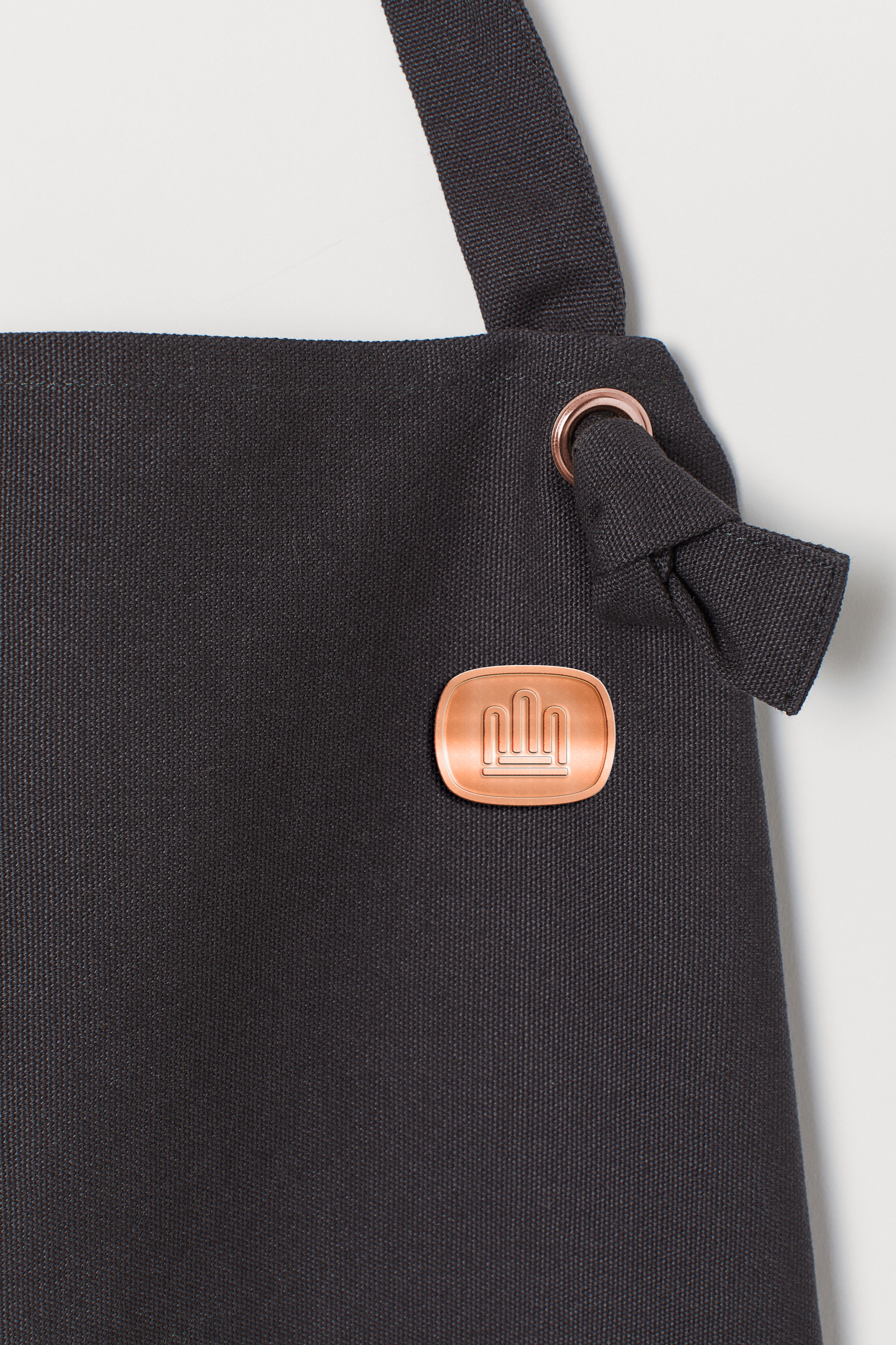 CROWN SUPER DELUXE_Apron Badge_2.png