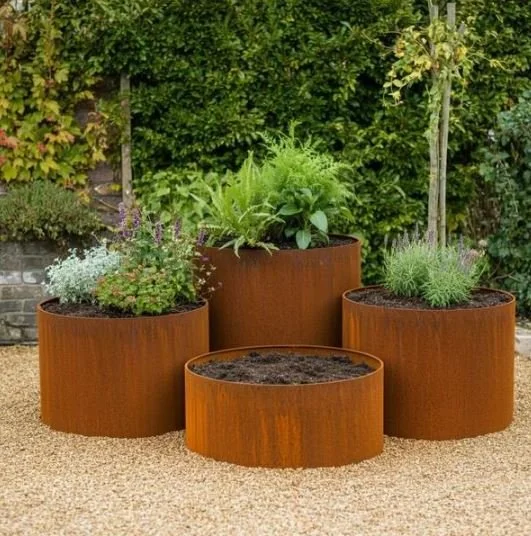 Steel round garden edging