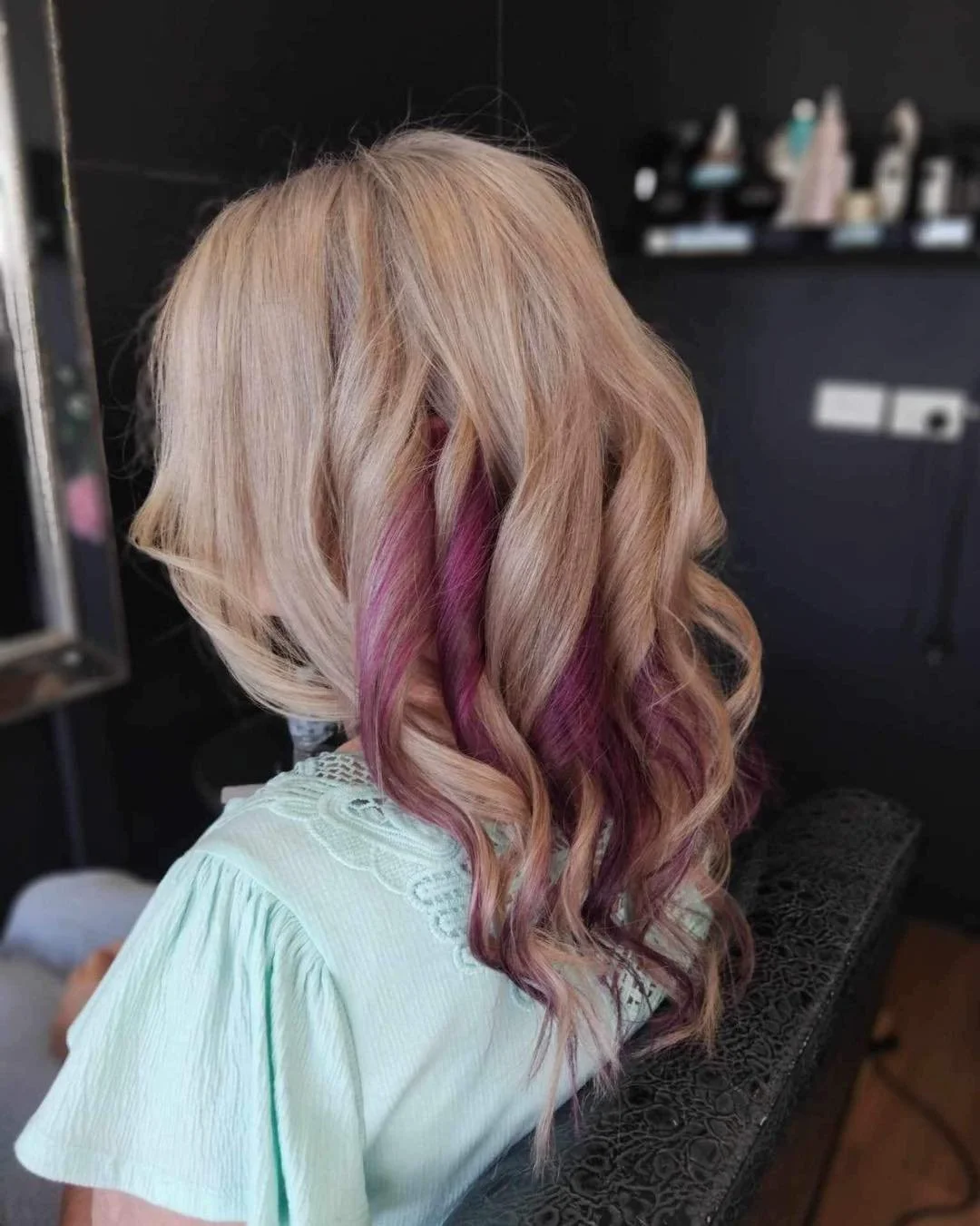 A gorgeous freshen up for such a funky colour 💜 

.
.
.

📞 (07) 4317 4192
🌐 www.iconsalonshb.comau
📍 1/40 Torquay Road Pialba QLD

.
.
.

#hairdresserherveybay #hairsalonherveybay #beautysalonherveybay #salonherveybay #cosmetictatooherveybay #bro