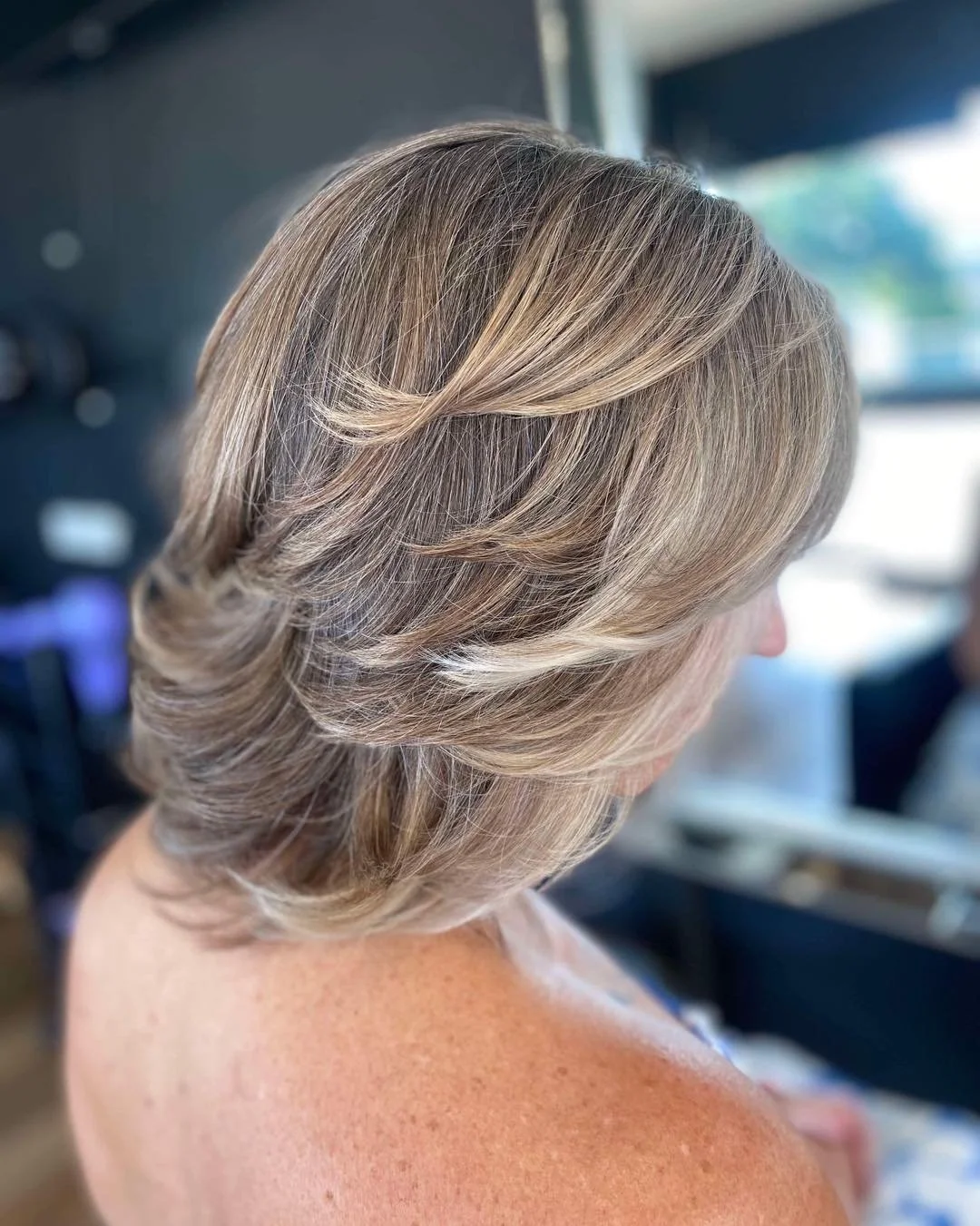 Such a gorgeous layered cut with lots of movement and body. LOVE 👏🏼✨ 

.
.
.

📞 (07) 4317 4192
🌐 www.iconsalonshb.comau
📍 1/40 Torquay Road Pialba QLD

.
.
.

#hairdresserherveybay #hairsalonherveybay #beautysalonherveybay #salonherveybay #cosme