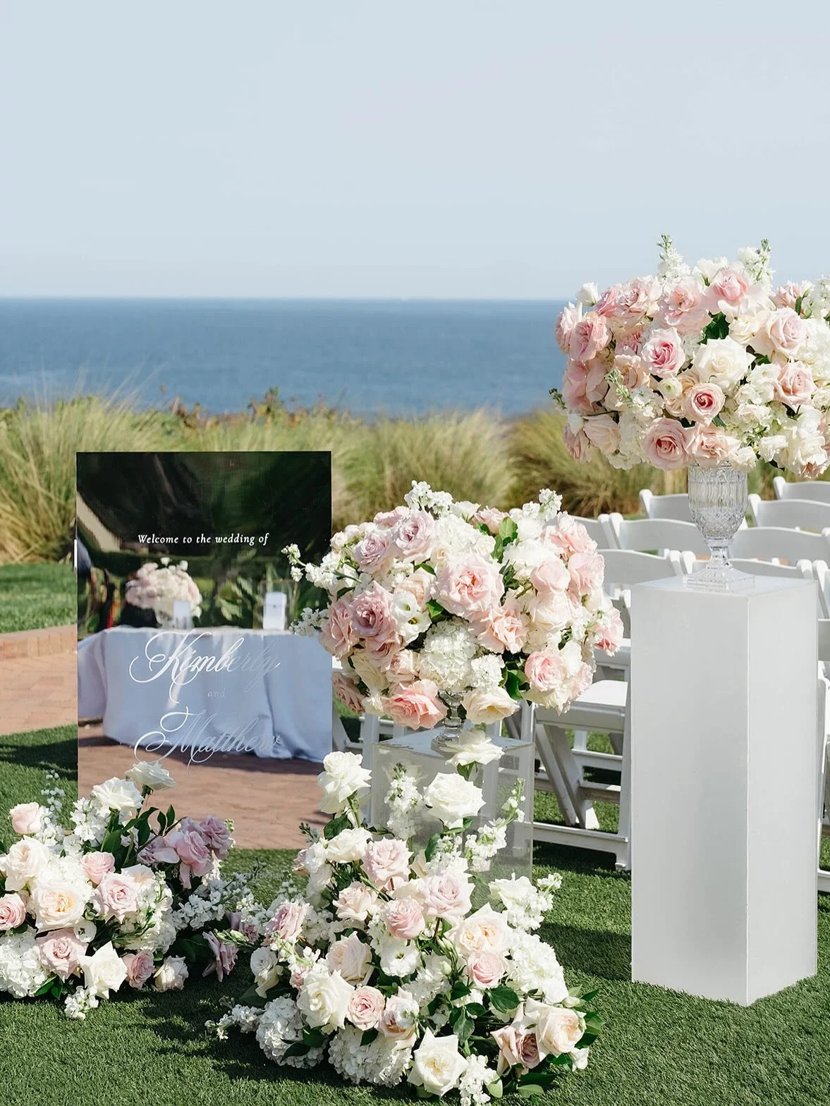 Sneak peaks of K&M’s big day are in and they are everything and more 🥹
What a beautiful day for an even more beautiful couple! A truly breathtaking wedding ✨
Wedding Planners: @sugarplumandco
Ceremony + Reception Venue: @terranearesort
