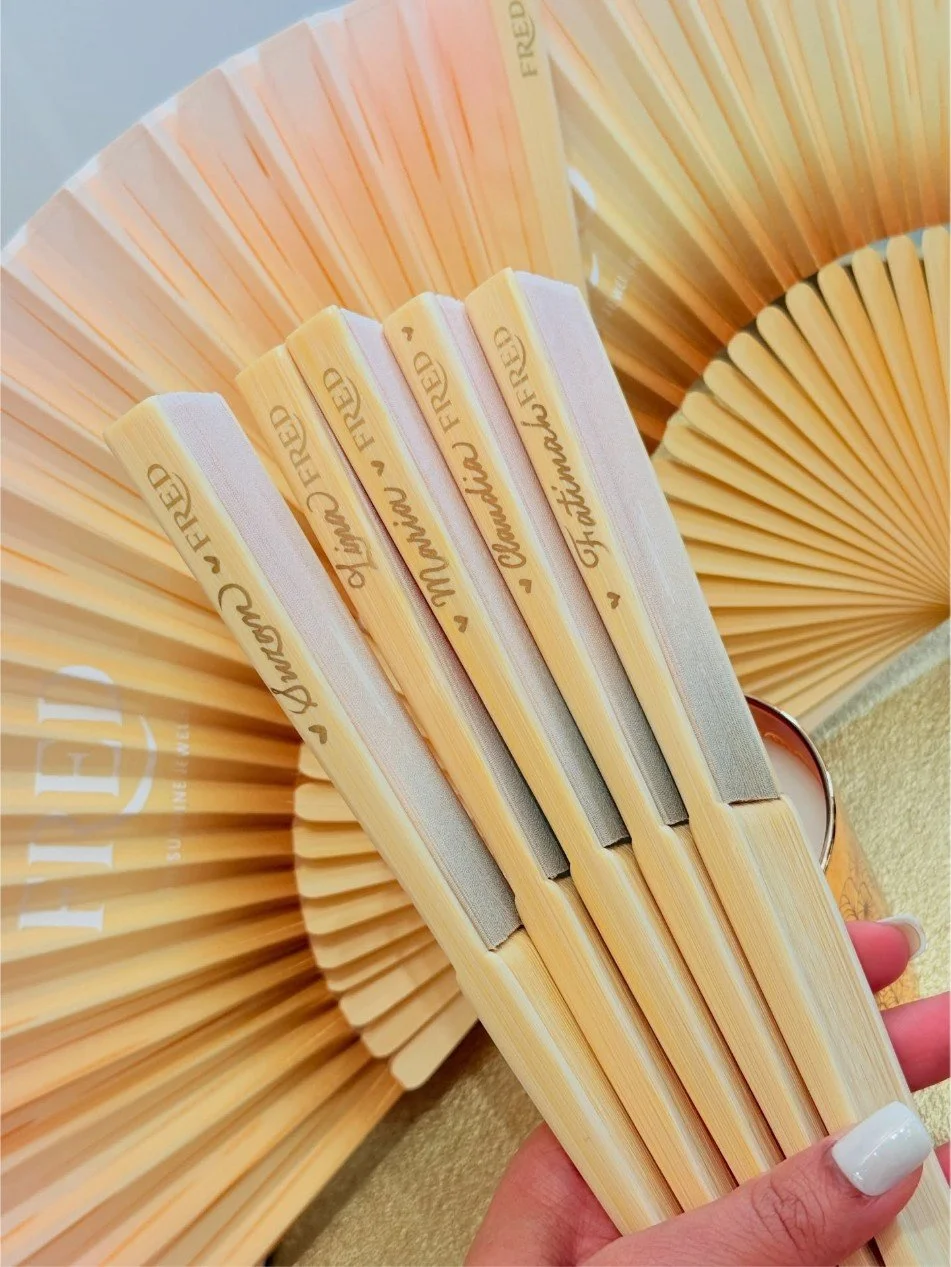 fred-personalised-hand-fans-riyadh.jpg