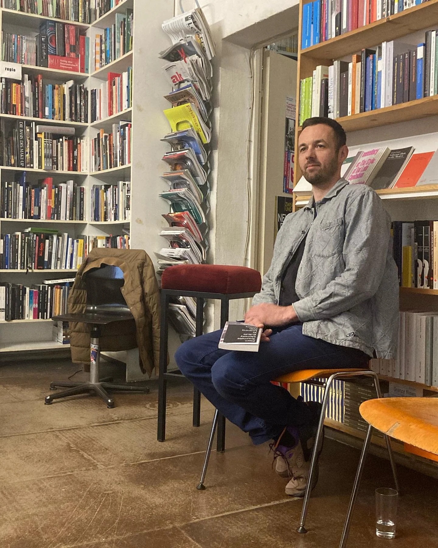 We thank you all for your presence last night. Though Constanza was reluctantly absent her ideas are an ongoing source of reflection and provocation. 

A deep dive on personal Vs historical memory, the absence of engagement with contemporary working 