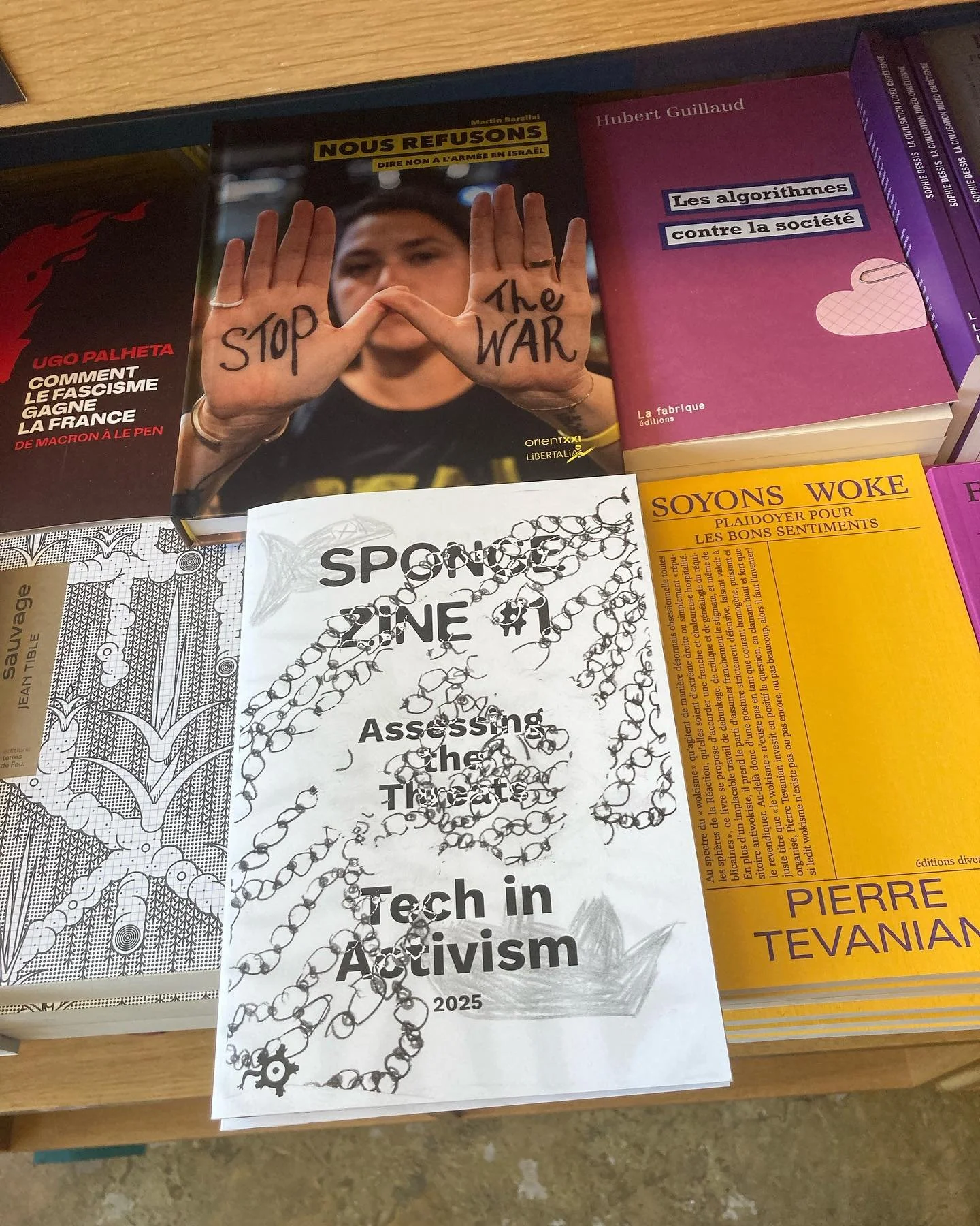 The Zine is Sponging in Paris 
Now @montenlair 🙌🏼