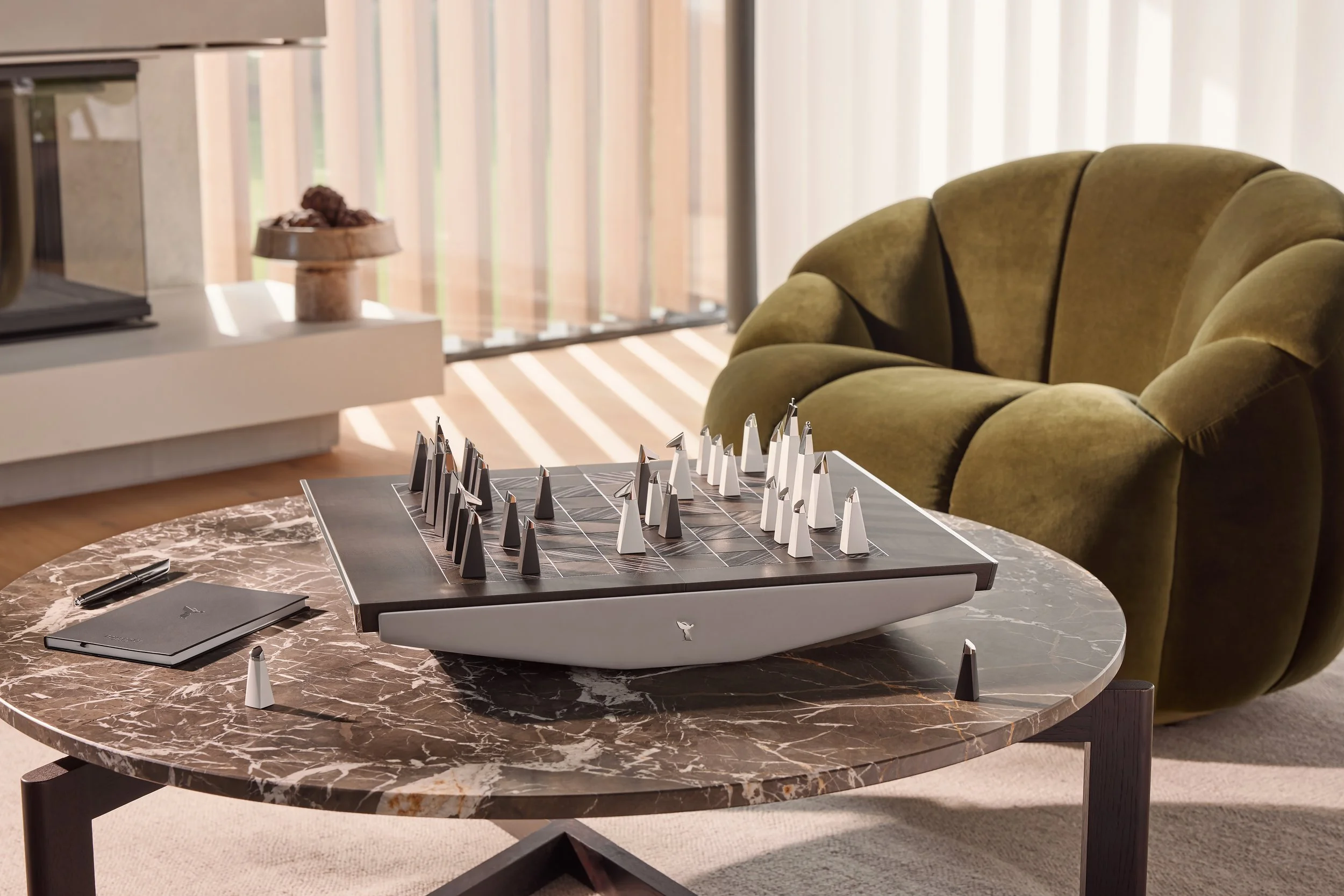 RR chess set on a marble table