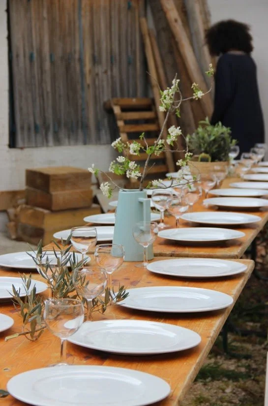 Un dîner en style Kinfolk avec “La Joyeuse Clique”